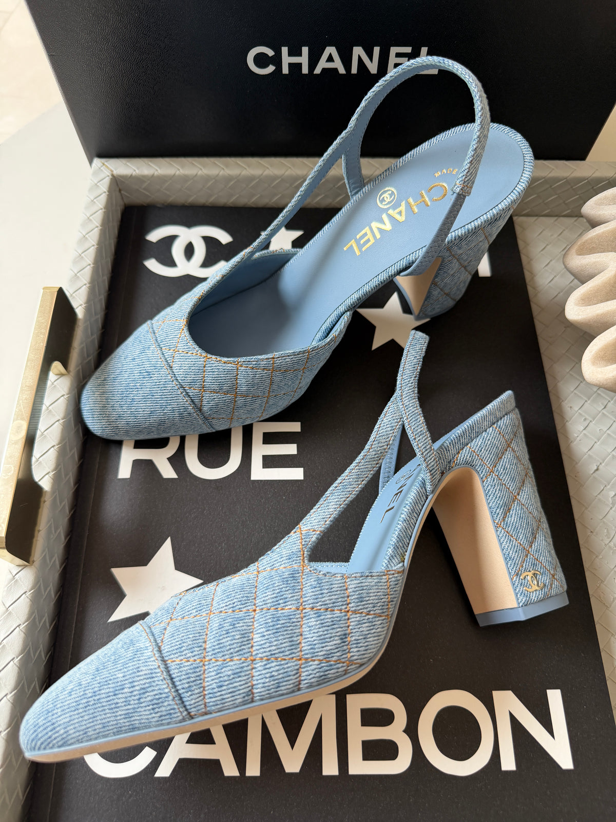 Chanel 26B CC Logo Light Blue Quilted Denim Jean Slingback Pumps Chunky 90mm Heel
