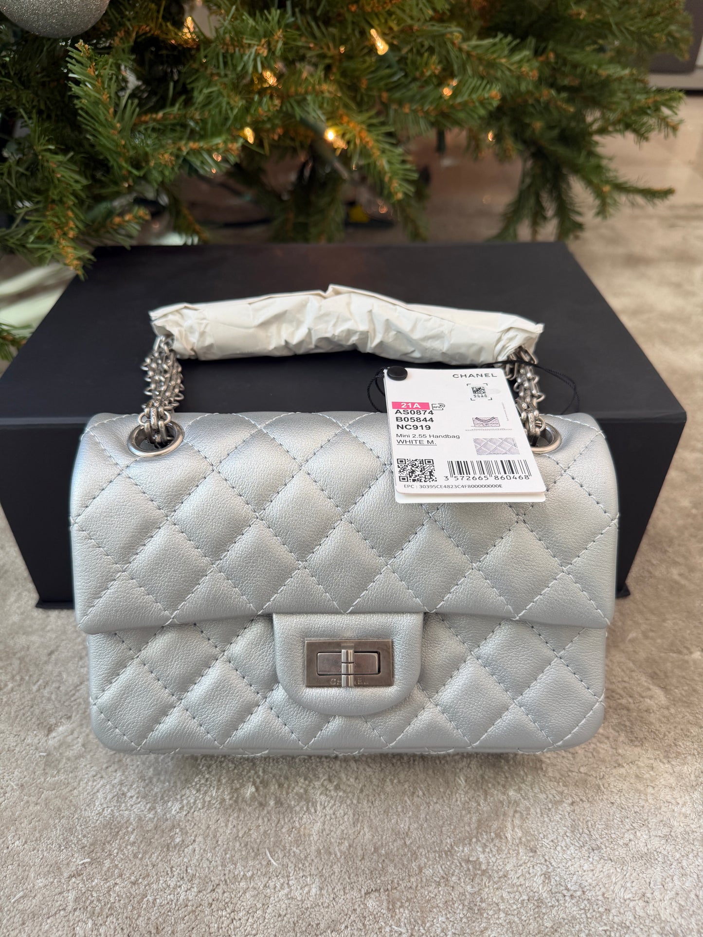 2021A CHANEL MINI REISSUE 2.55 METALLIC SILVER GOATSKIN LEATHER FLAP LEATHER BAG CHAIN CROSS BODY
