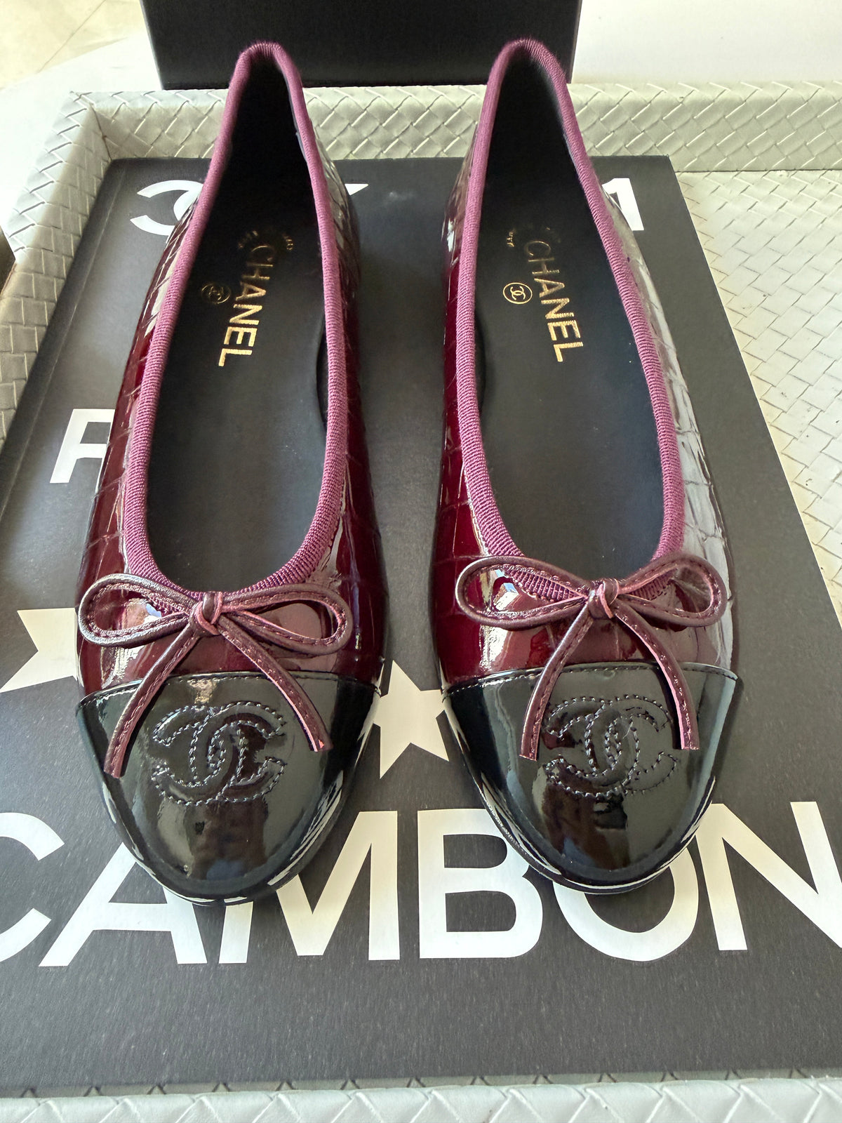 Chanel 26A Burgundy Croc Embossed Patent Metiers d’Art Black Cap Toe Ballet Ballerina Flats