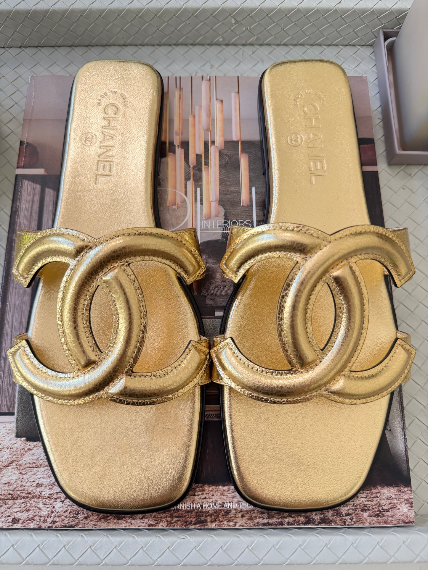 Chanel SS 26 Blazy Gold Crackled Leather CC Logo Slides Flat Flip Flop Mules Sandals
