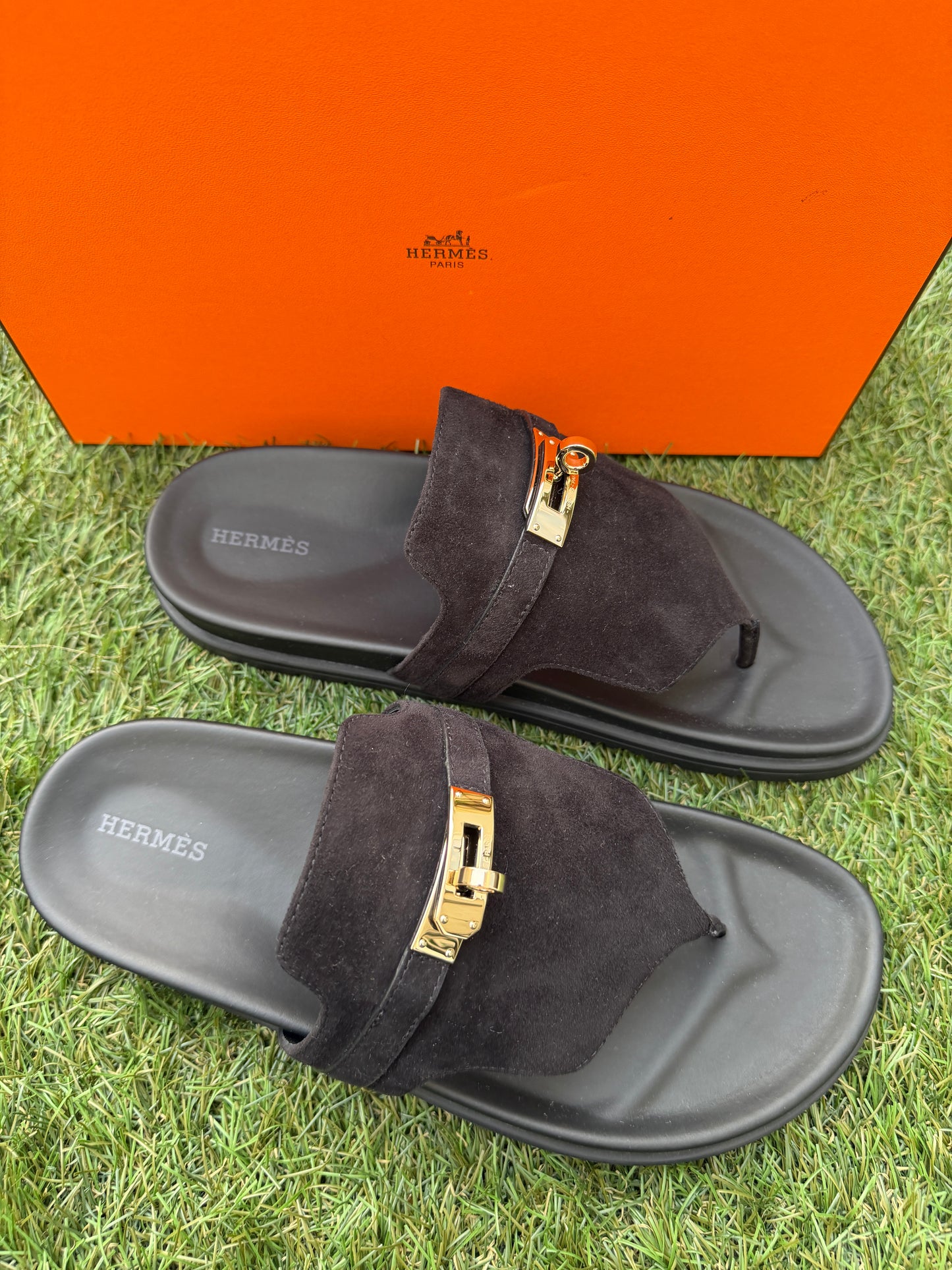 HERMES EMPIRE BLACK NOIR  SUEDE LEATHER FLIP FLOPS SHOES FLAT THONG SANDALS MULE