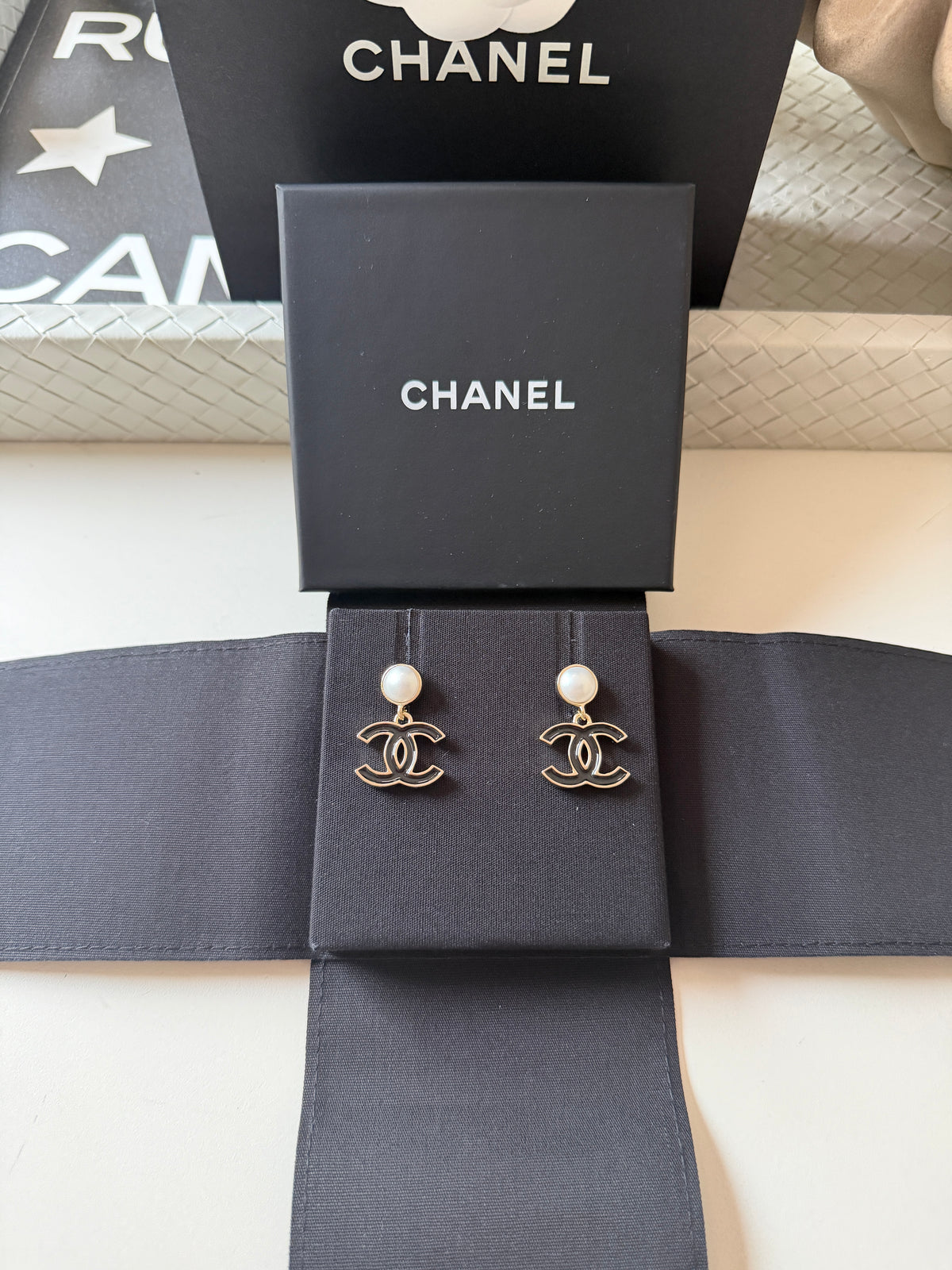 Chanel 26V CC Logo Black Metal Resin Gold Tone Stud White Pearl  Earrings Small