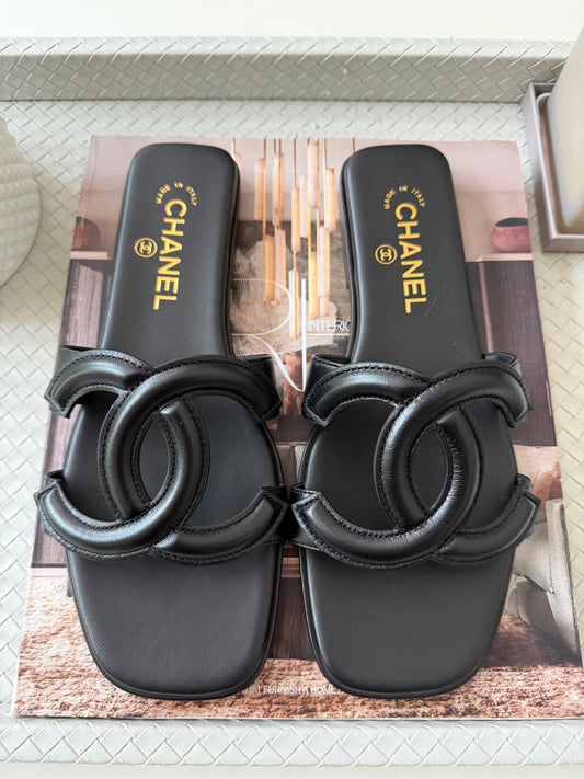 Chanel SS 26 Blazy Black Leather Lambskin CC Logo Slides Flat Flip Flop Mules Sandals