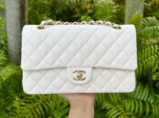 CHANEL WHITE CAVIAR LEATHER MEDIUM CLASSIC DOUBLE FLAP BAG LIGHT GOLD HARDWARE