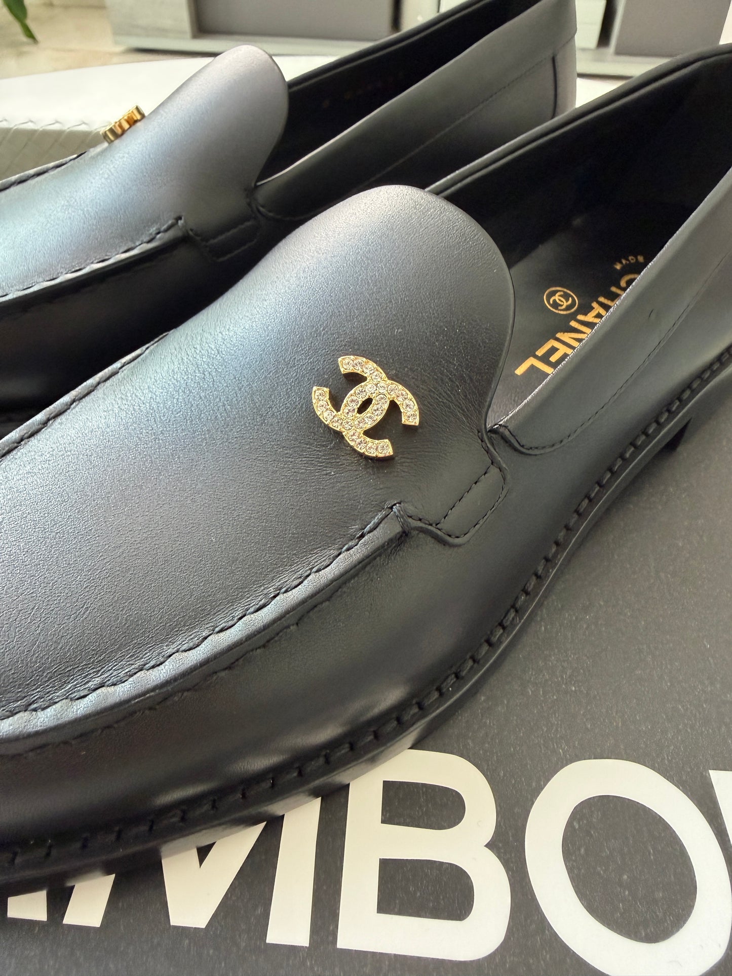 Chanel Metiers D’art 26 Strass CC Logo Black Leather Oxford Loafers Flats Shoes Moccasins
