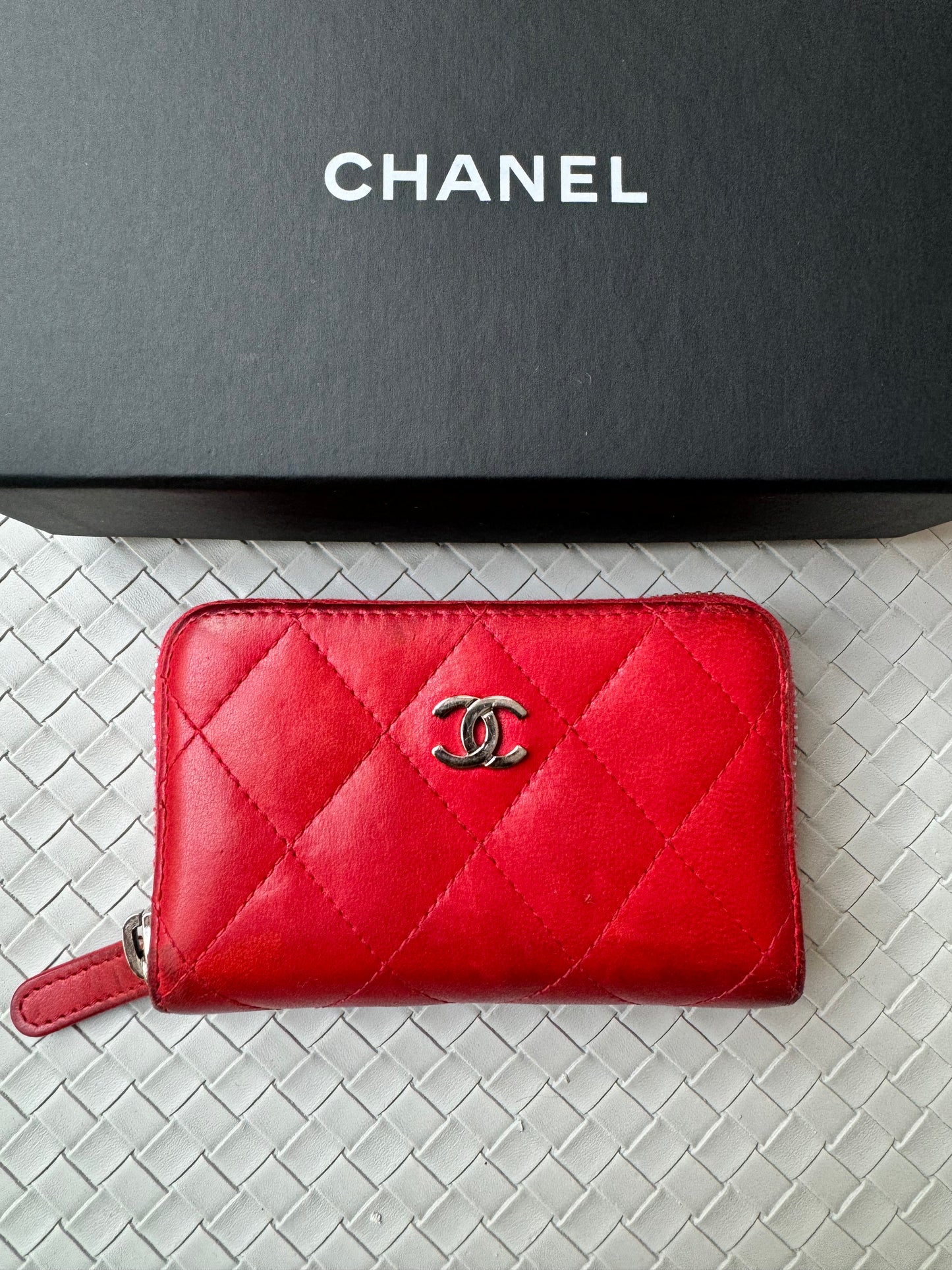 Chanel CC Lambskin Coin Holder Mini Wallet Card Case Matelasse Red Zip Quilted Pre-Owned