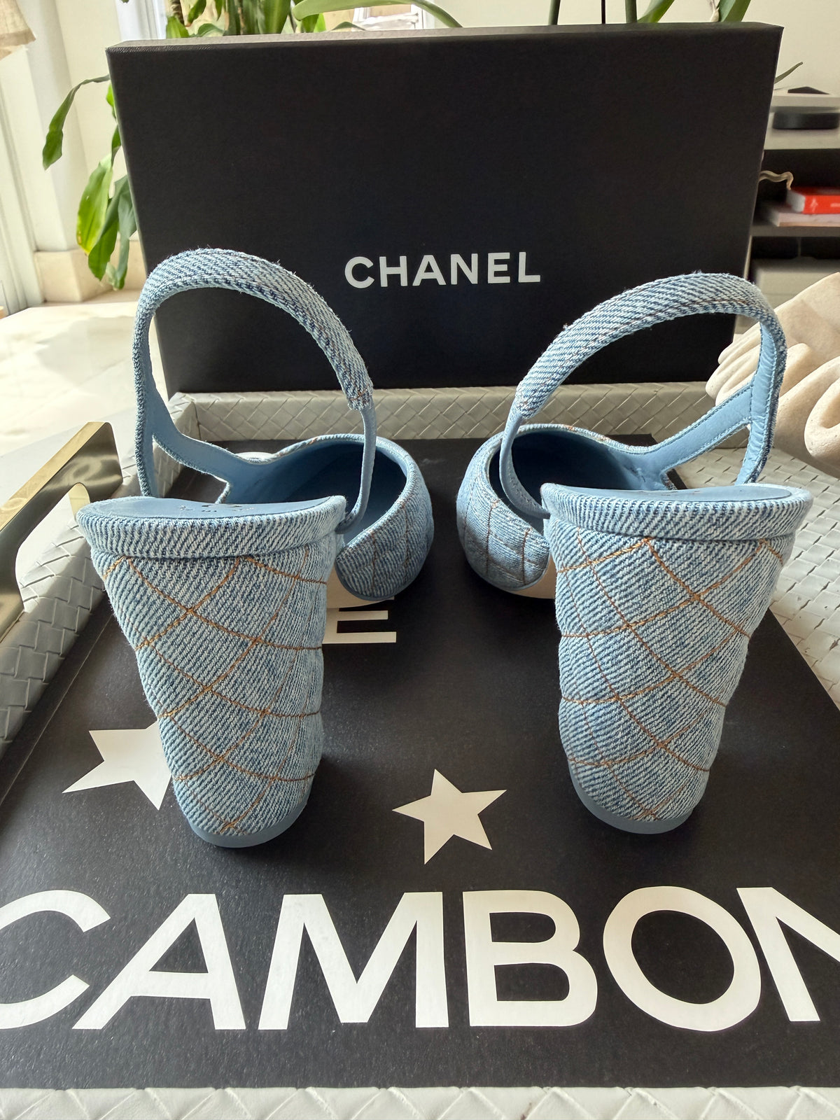 Chanel 26B CC Logo Light Blue Quilted Denim Jean Slingback Pumps Chunky 90mm Heel