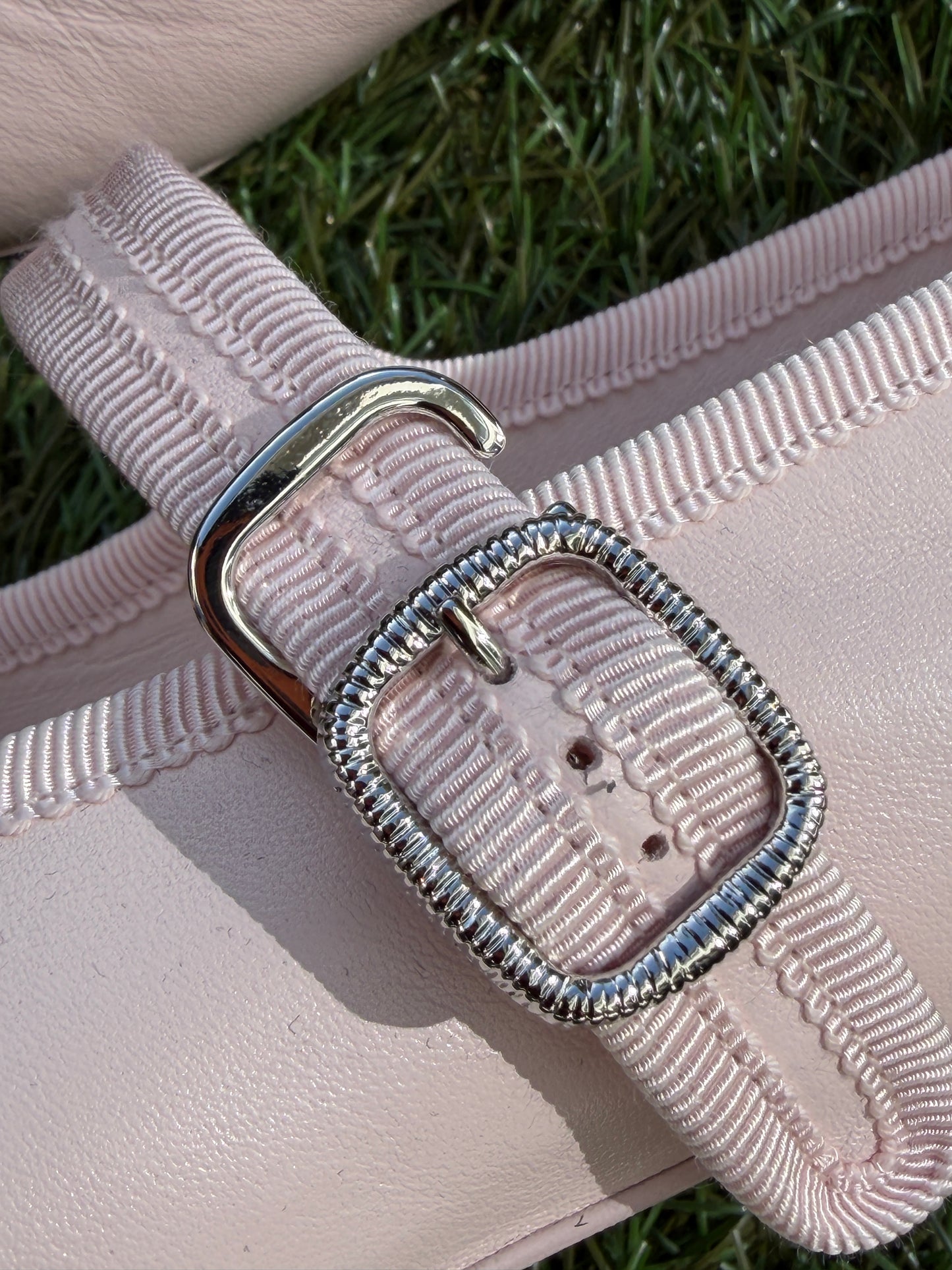 CHANEL CC LOGO LIGHT PINK LEATHER CAP TOE MARYJANE BALLET FLATS SHOES GOLD BUCKLE