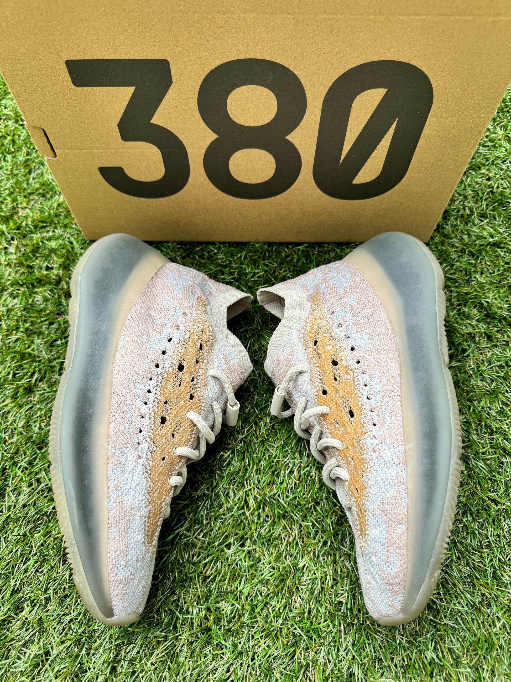 Adidas Yeezy Boost Alien 380 Pepper Light Gray Brown Lace Up Sneakers Pre-Owned Adidas Yeezy Boost Alien 380 Pepper Light Gray Brown Lace Up Sneakers Pre-Owned