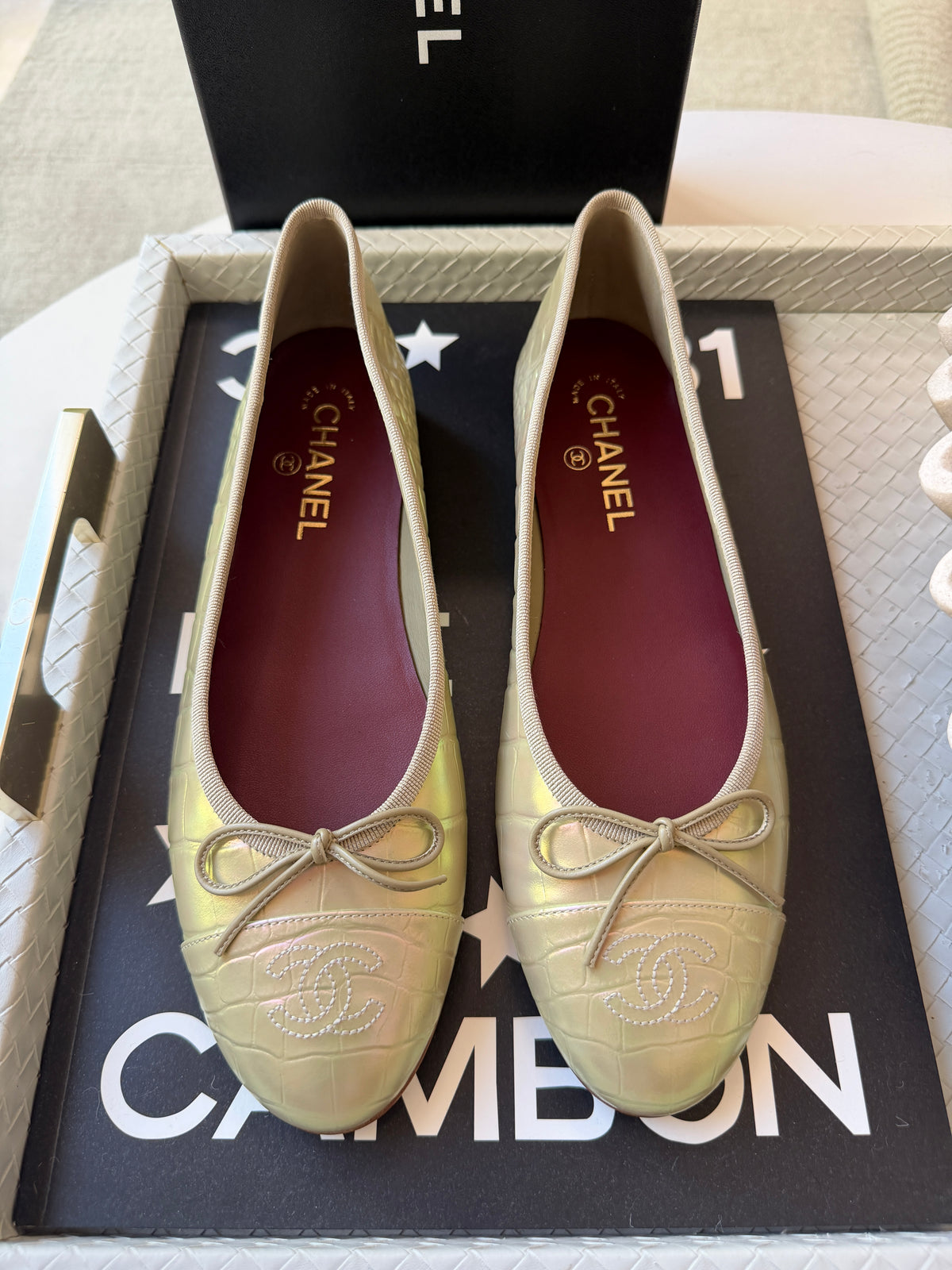 Chanel 26K Yellow Crocodile Croc Embossed Iridescent Cap Toe Ballet Flats