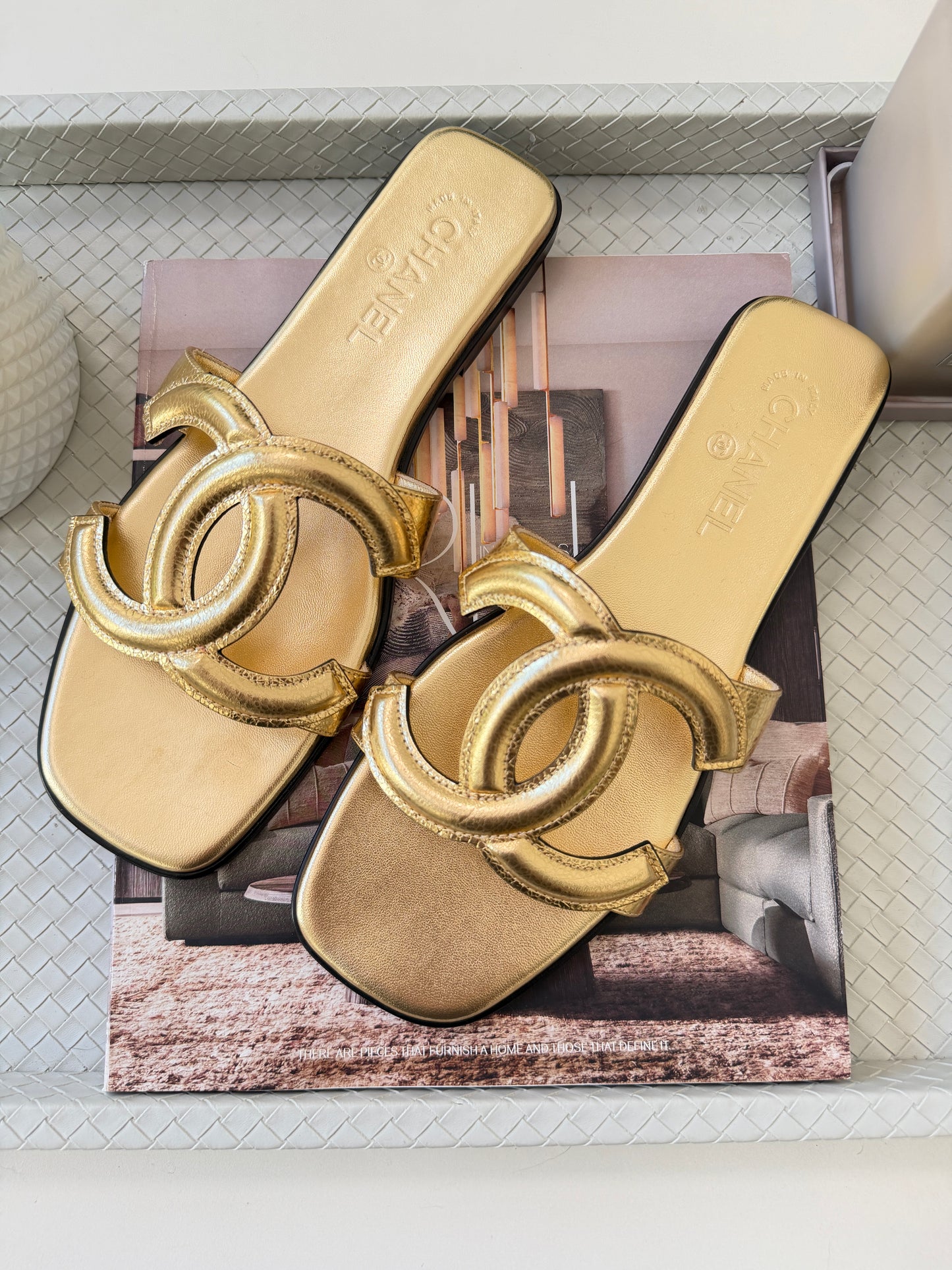 Chanel SS 26 Blazy Gold Crackled Leather CC Logo Slides Flat Flip Flop Mules Sandals