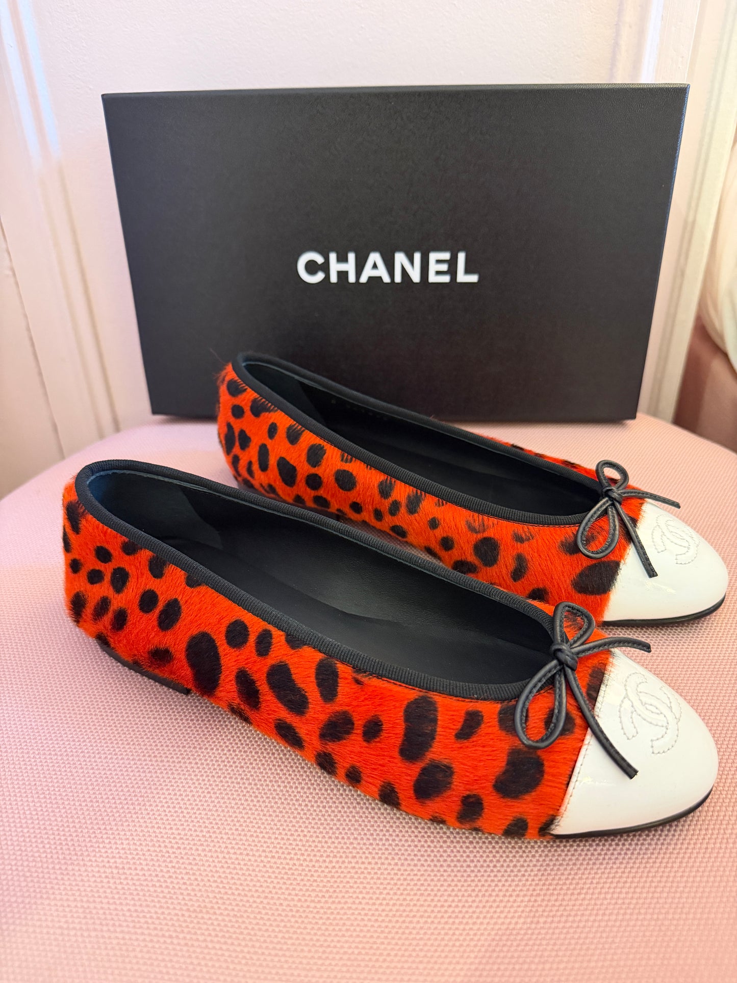 Chanel MÉTIERS D’ART 26 Red Orange Black White Pony Hair Animal Print Ballet Flats