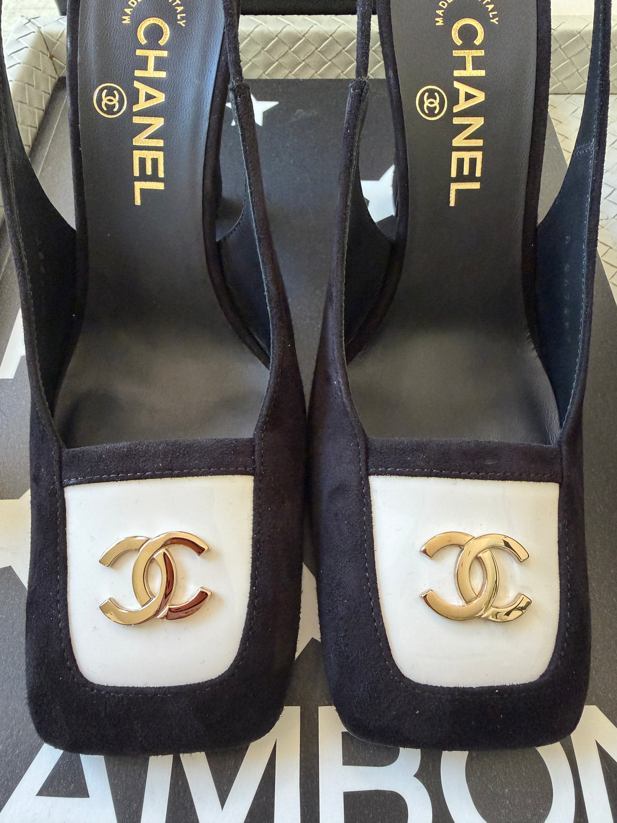 Chanel 26K Blazy Black Suede White Square Toe CC Slingback Sling Heel Pumps Heels
