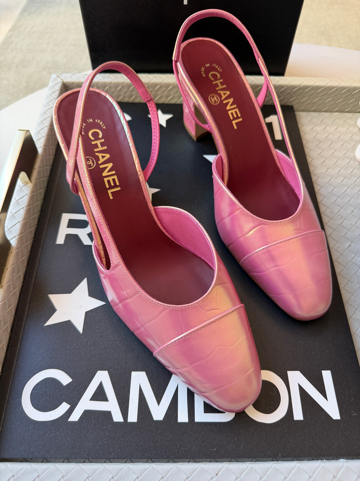 Chanel 26K Sling Crocodile Croc Embossed Patent Slingbacks Iridescent Pink Pumps
