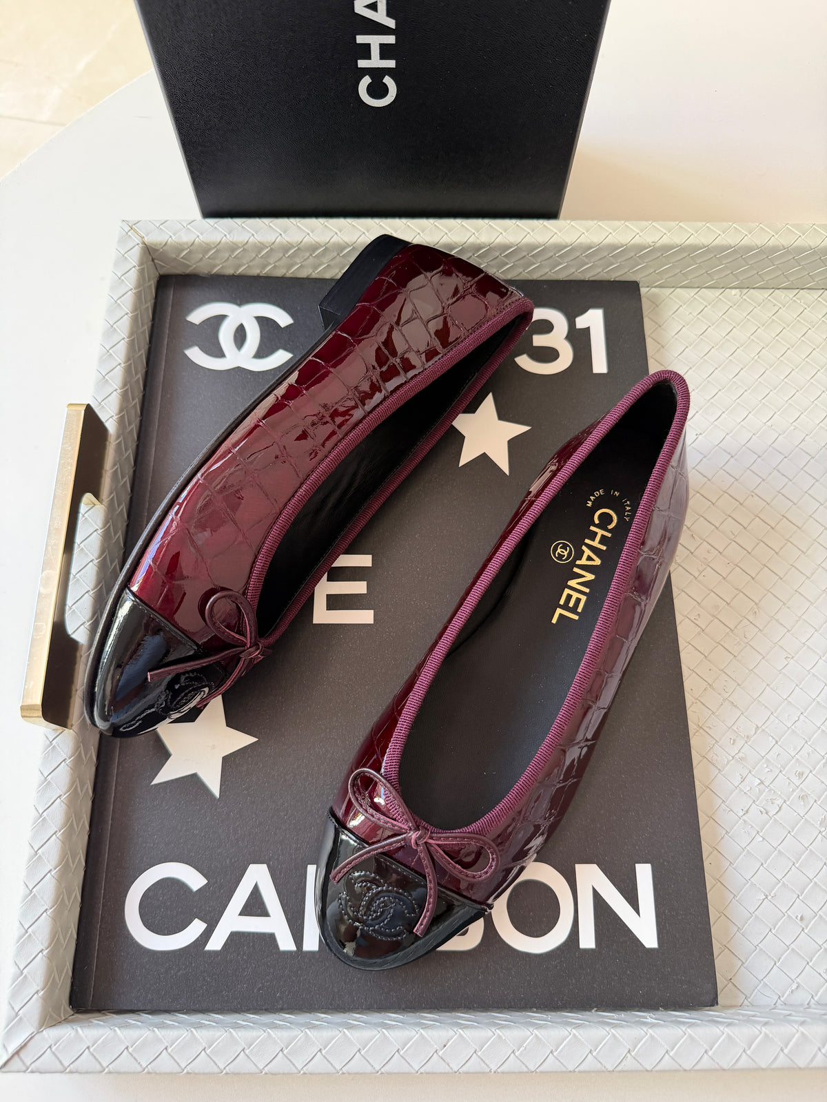 Chanel 26A Burgundy Croc Embossed Patent Metiers d’Art Black Cap Toe Ballet Ballerina Flats