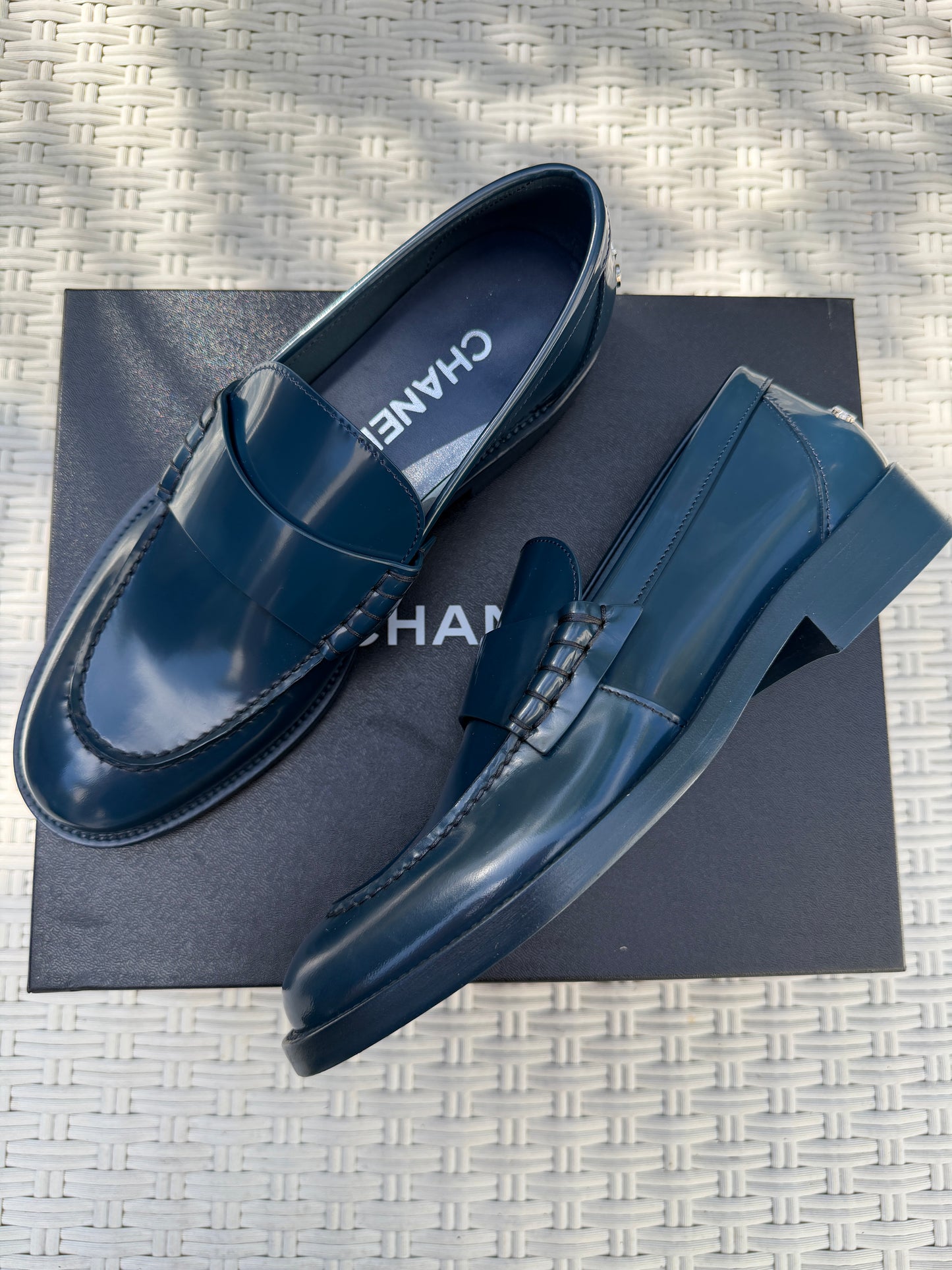 2023 CHANEL NAVY BLUE SHINY LEATHER SILVER LOGO LOAFERS OXFORD SHOES