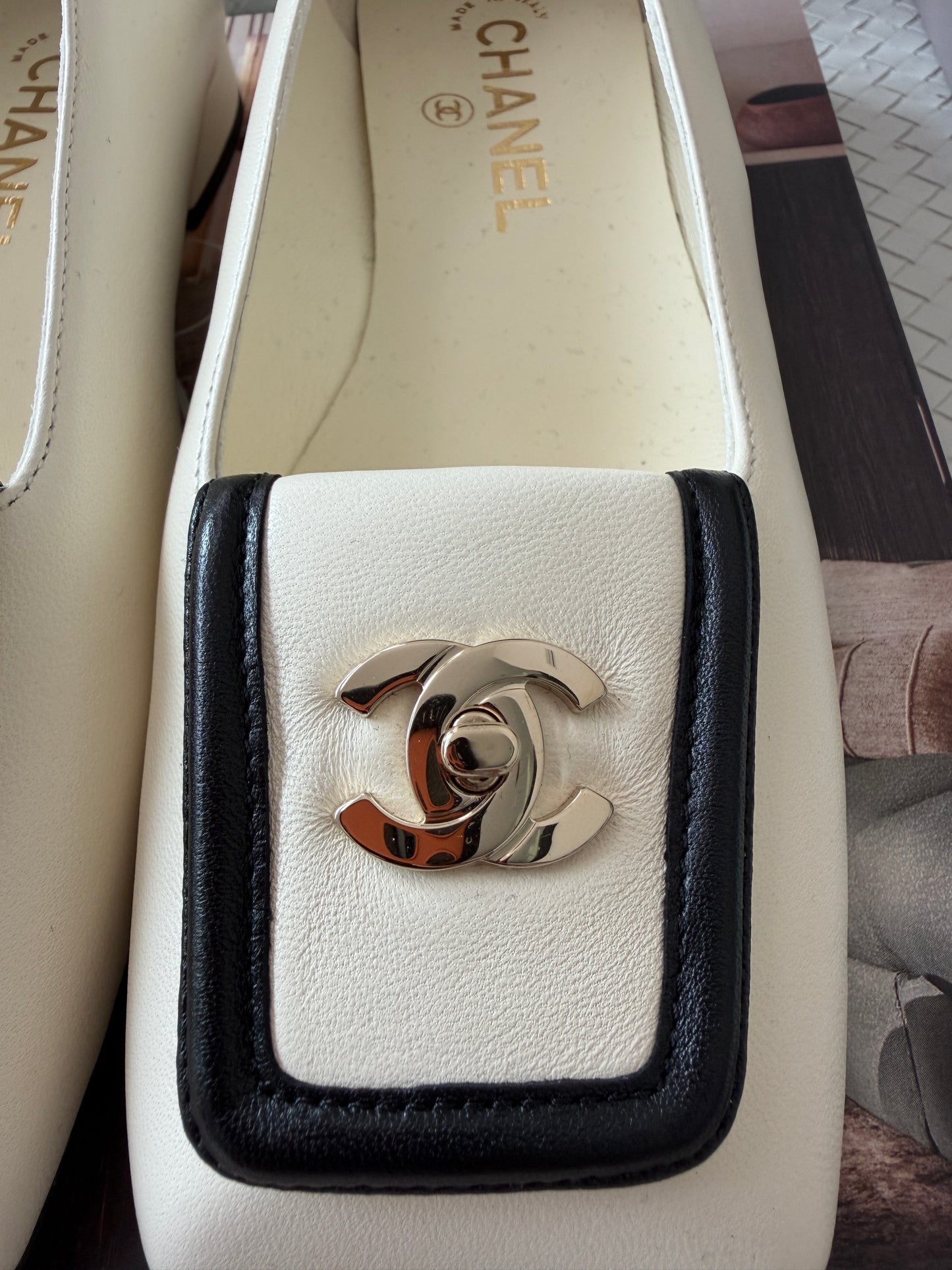 Chanel SS 26 Blazy Ivory Lambskin Square Toe CC Logo Turn-lock Ballet Flats