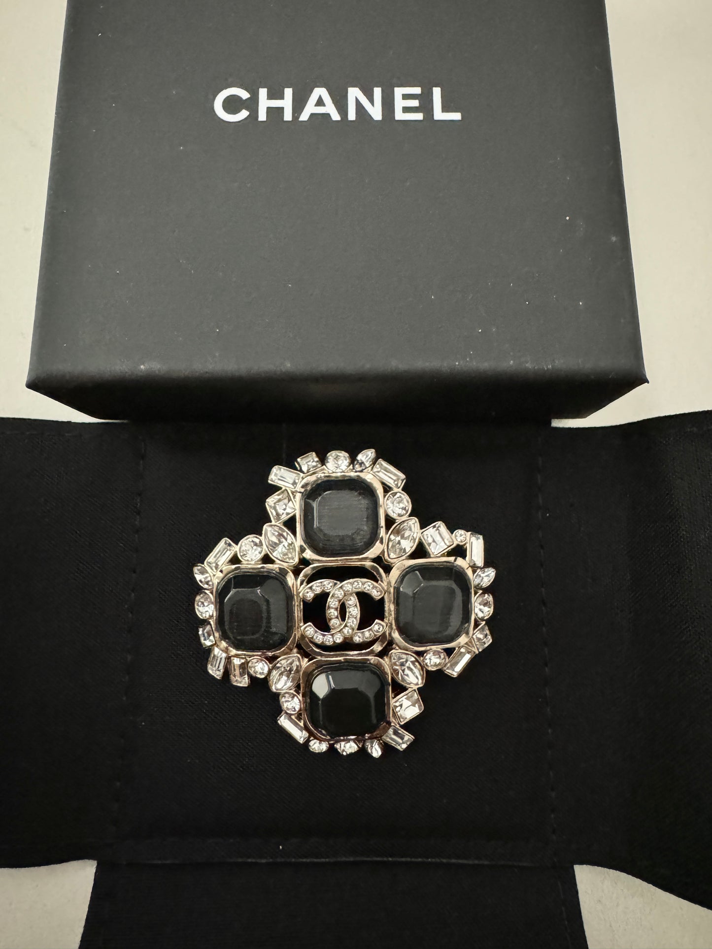 CHANEL CC 23P LARGE CLASSIC CROSS SHIELD BADGE BROOCH GOLD GRAY BLACK CRYSTALS