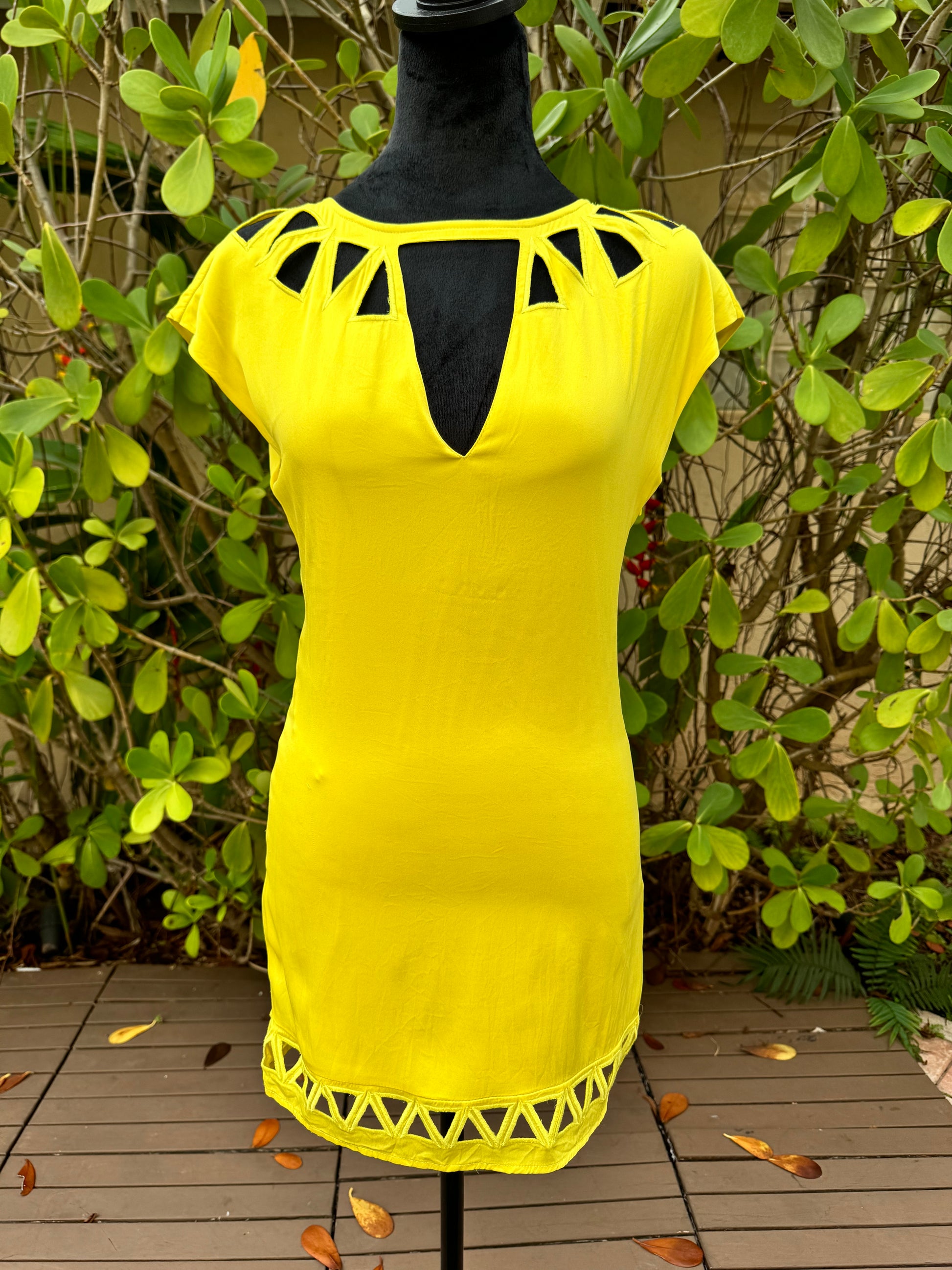 Catherine Malandrino Yellow Keyhole Cutout Cocktail Silk Short Dress Pre-owned Catherine Malandrino Yellow Keyhole Cutout Cocktail Silk Short Dress Pre-owned