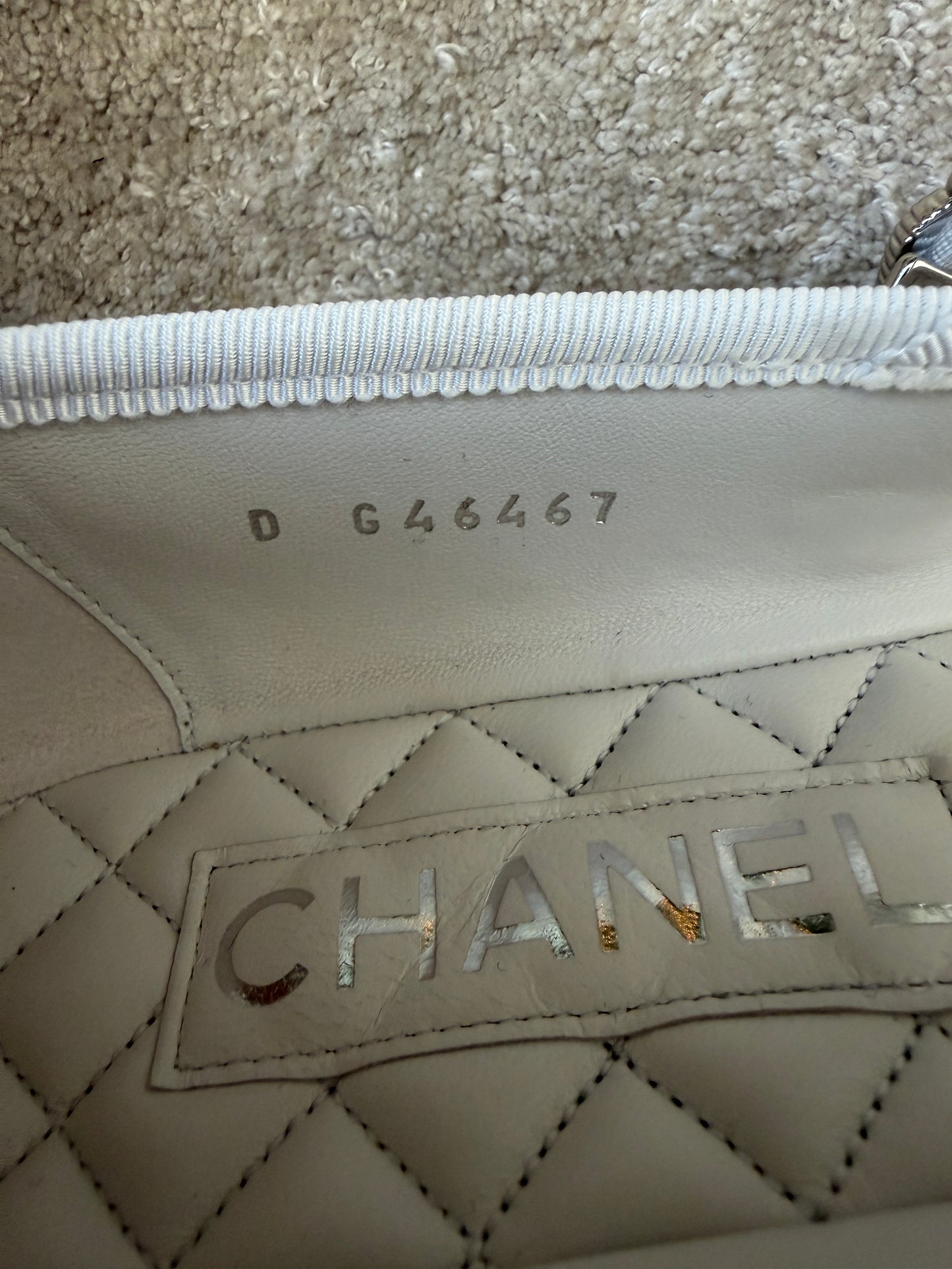 CHANEL CC LOGO WHITE LEATHER CAP TOE MARYJANE BALLET FLATS WITH SILVER BUCKLE BALLERINA