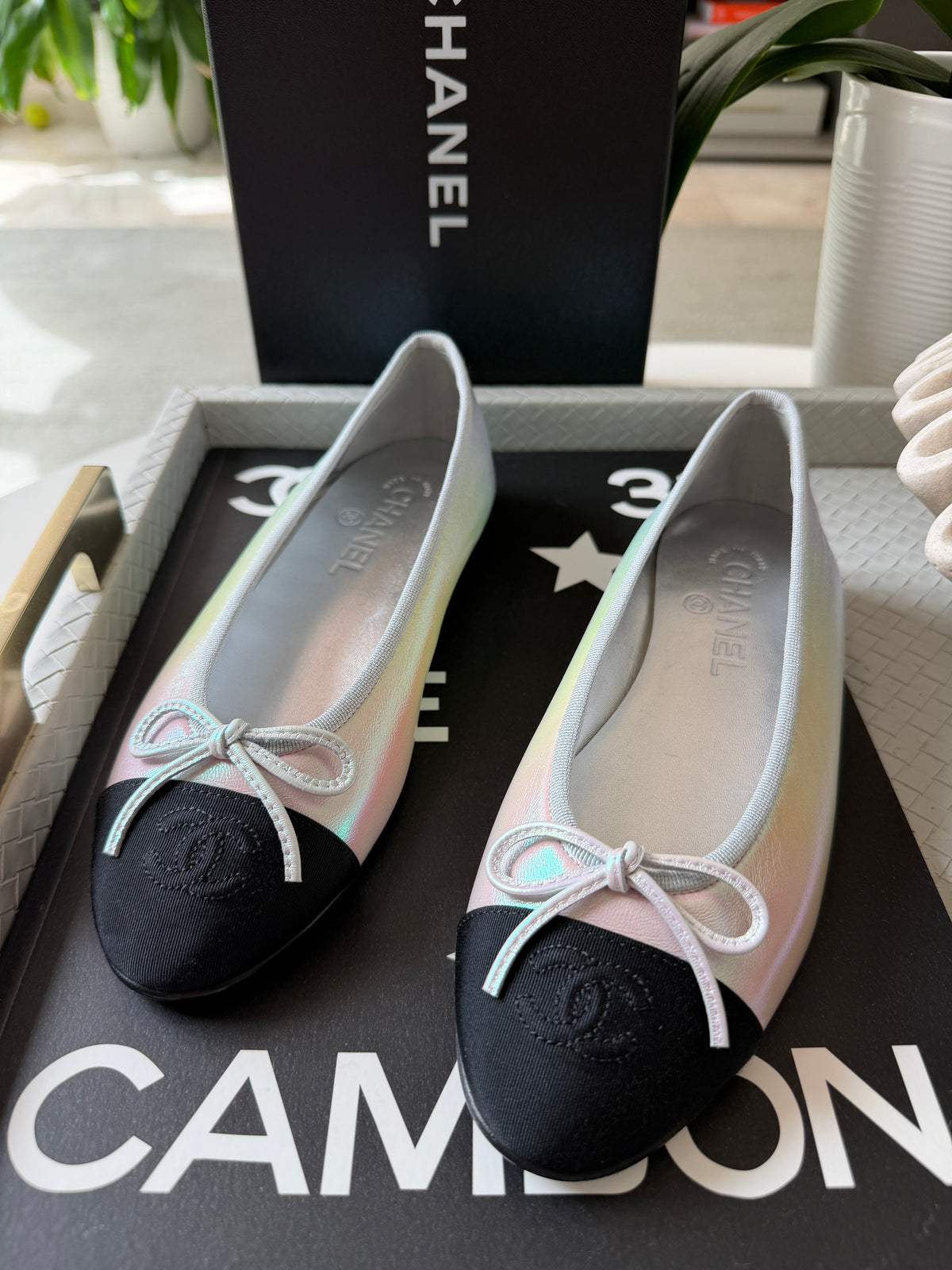 Chanel 26K Pearl White Silver Iridescent Black Cap Toe Ballet Ballerina Flats