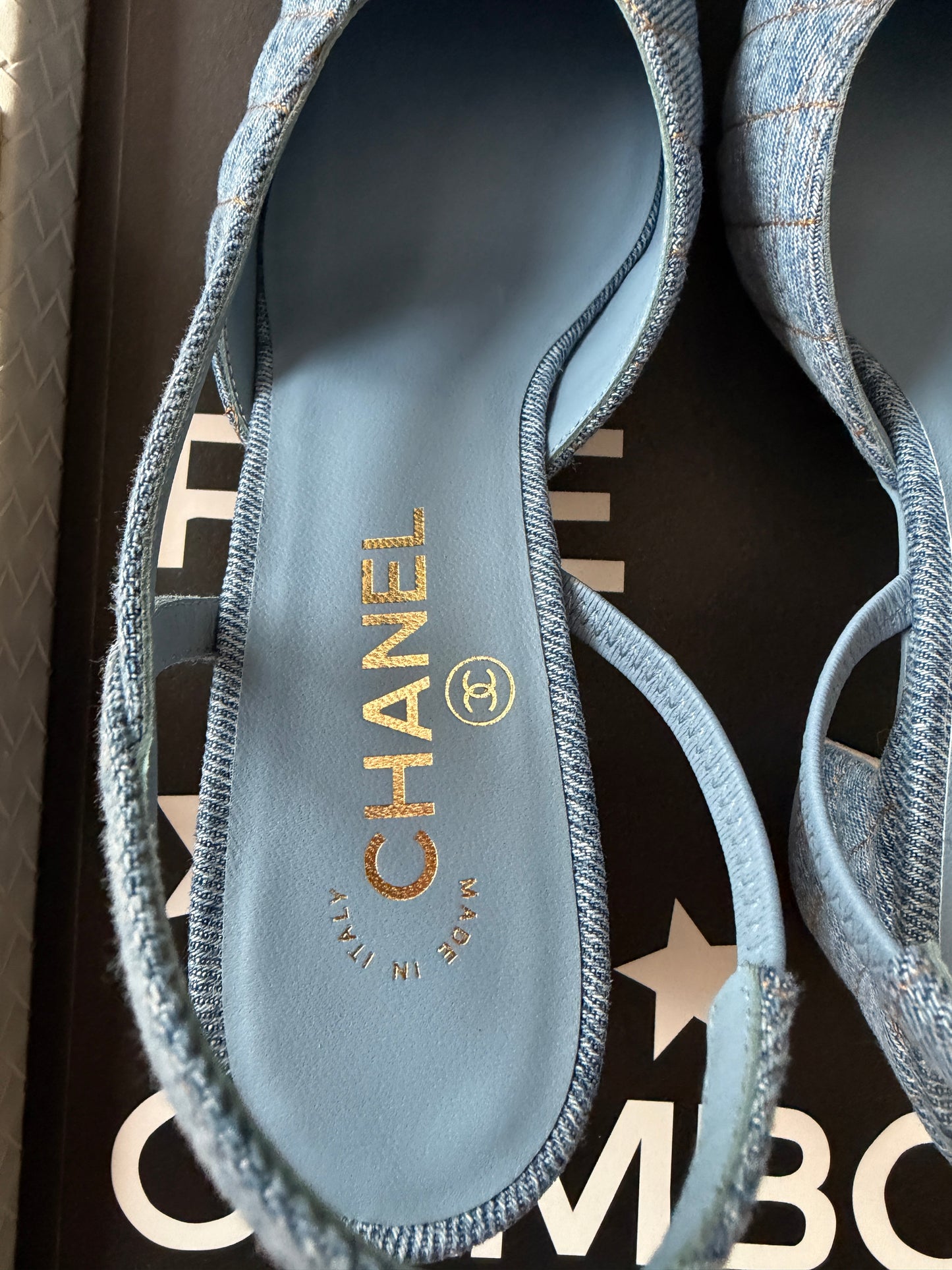 Chanel 26B CC Logo Light Blue Quilted Denim Jean Slingback Pumps Chunky Heel