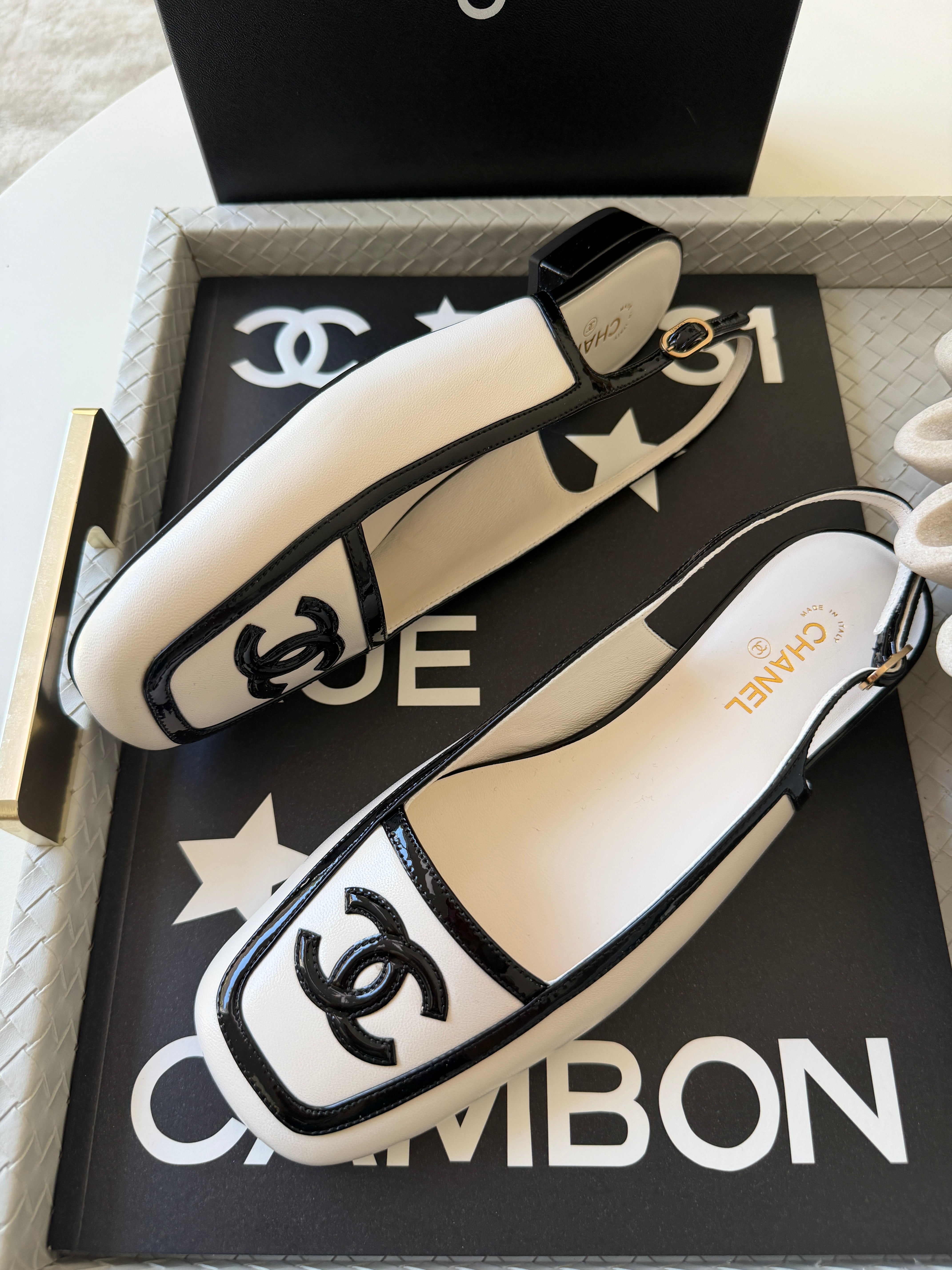 Chanel 26B White Black Blanc Noir Lambskin Patent Square Toe Bold