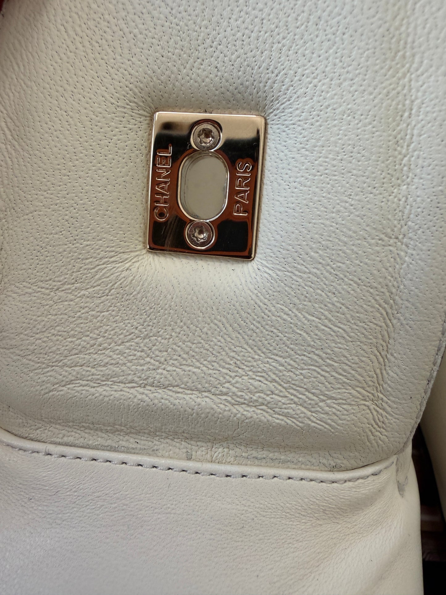 Chanel SS 26 Blazy Ivory Lambskin Square Toe CC Logo Turn-lock Crunchy Ballet Flats