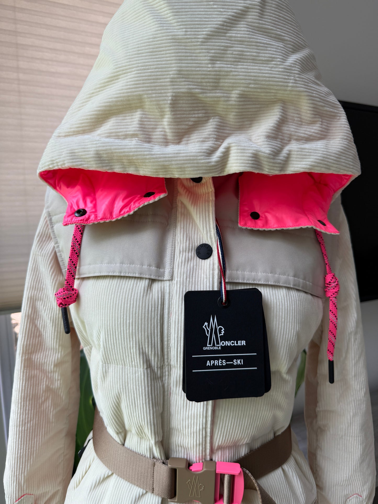 Moncler Grenoble Tetras Ivory Pink Off-White Corduroy Down Puffer Apres Ski Jacket Belt Vest Removable Sleeves