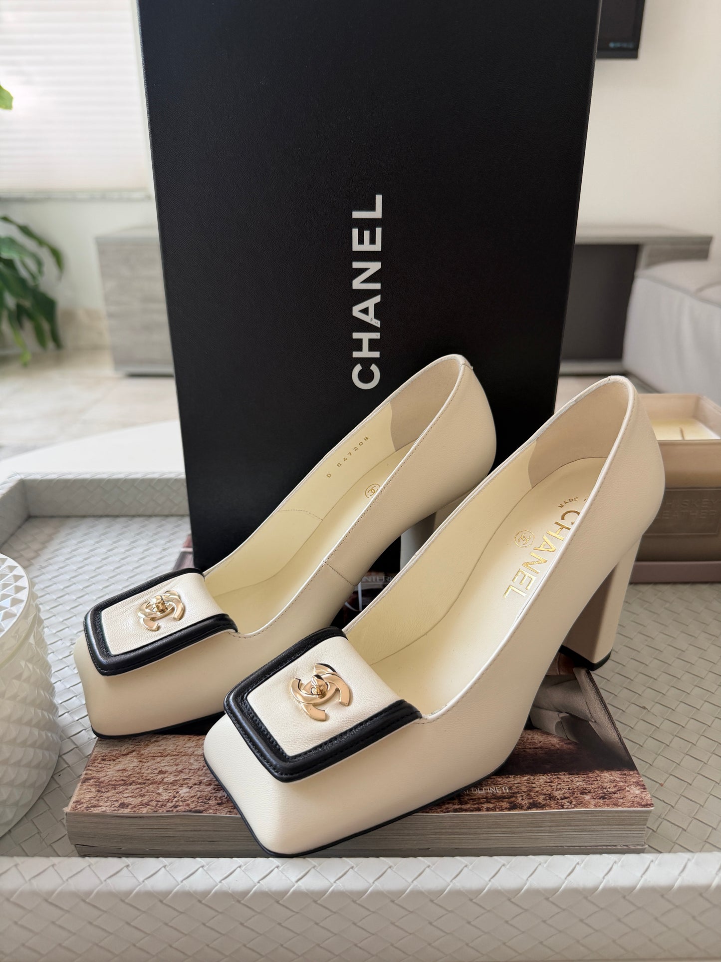 Chanel SS 26 Blazy Ivory Black Lambskin Square Toe CC Logo Turn-lock Pumps Heels