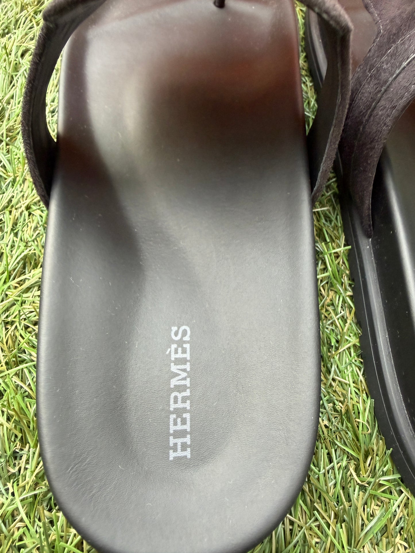 HERMES EMPIRE BLACK NOIR  SUEDE LEATHER FLIP FLOPS SHOES FLAT THONG SANDALS MULE