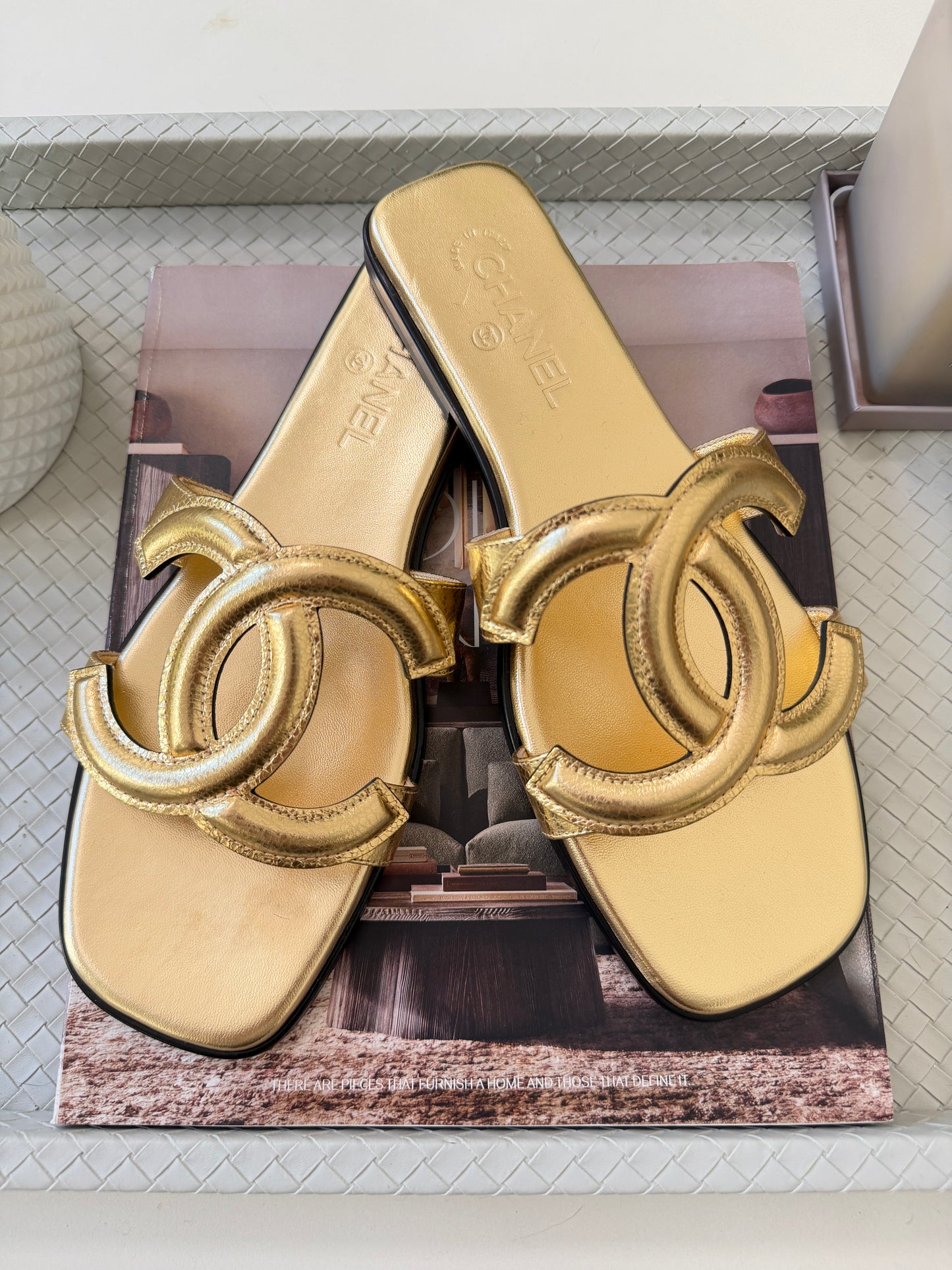 Chanel SS 26 Blazy Gold Crackled Leather CC Logo Slides Flat Flip Flop Mules Sandals