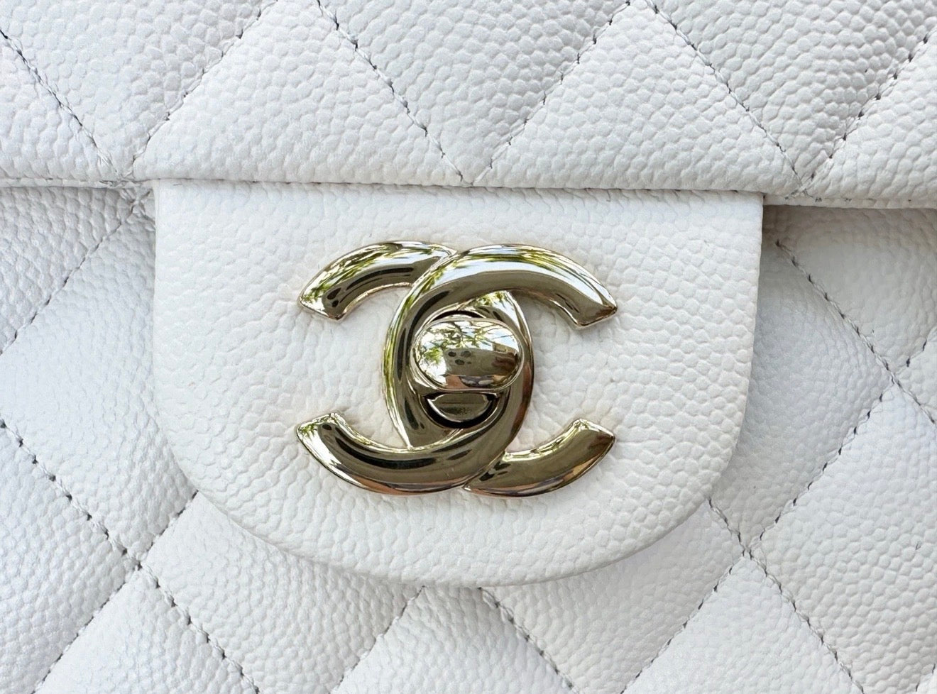 CHANEL WHITE CAVIAR LEATHER MEDIUM CLASSIC DOUBLE FLAP BAG LIGHT GOLD HARDWARE