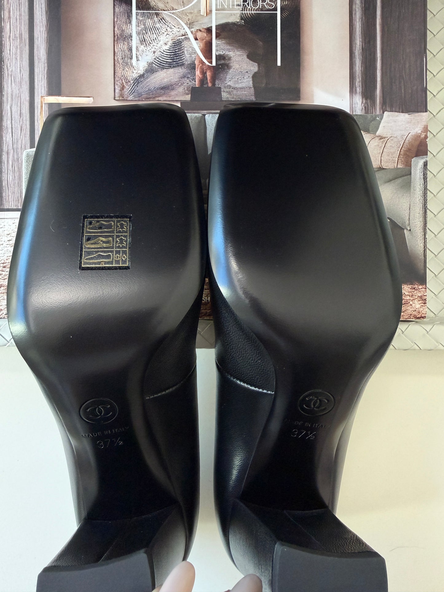 Chanel SS 26 Blazy Black Lambskin Square Toe CC Logo Turn-lock Pumps Heels