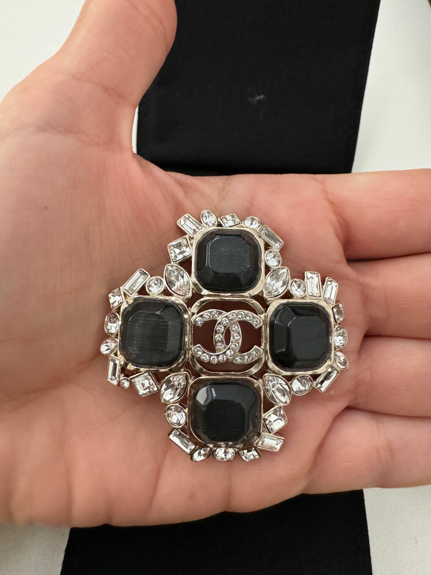 CHANEL CC 23P LARGE CLASSIC CROSS SHIELD BADGE BROOCH GOLD GRAY BLACK CRYSTALS