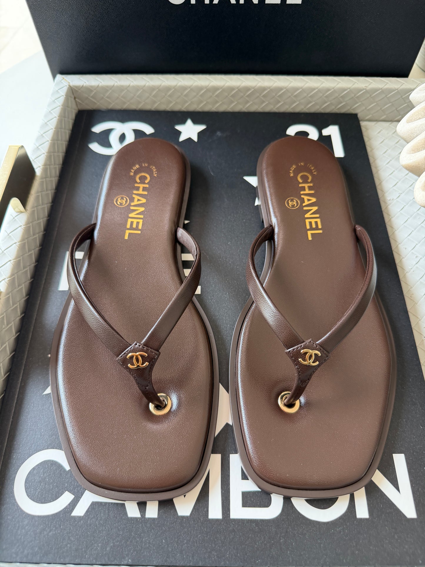 Chanel 2026 MÉTIERS D’ART Brown Leather Gold CC Logo Flip Flops Slides Flat Sandals Thongs 26A