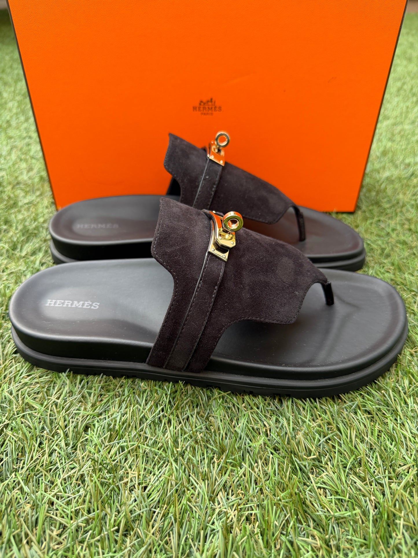 HERMES EMPIRE BLACK NOIR  SUEDE LEATHER FLIP FLOPS SHOES FLAT THONG SANDALS MULE