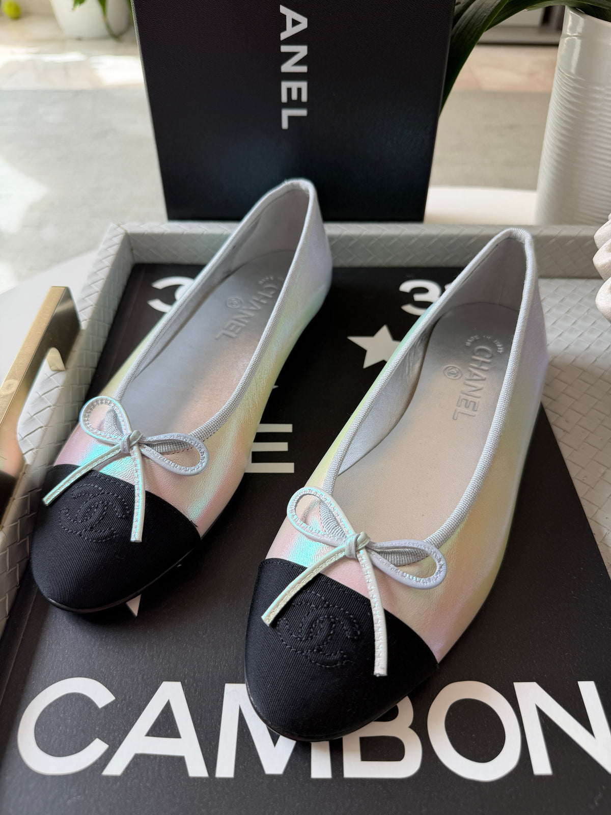 Chanel 26K Pearl White Silver Iridescent Black Cap Toe Ballet Ballerina Flats
