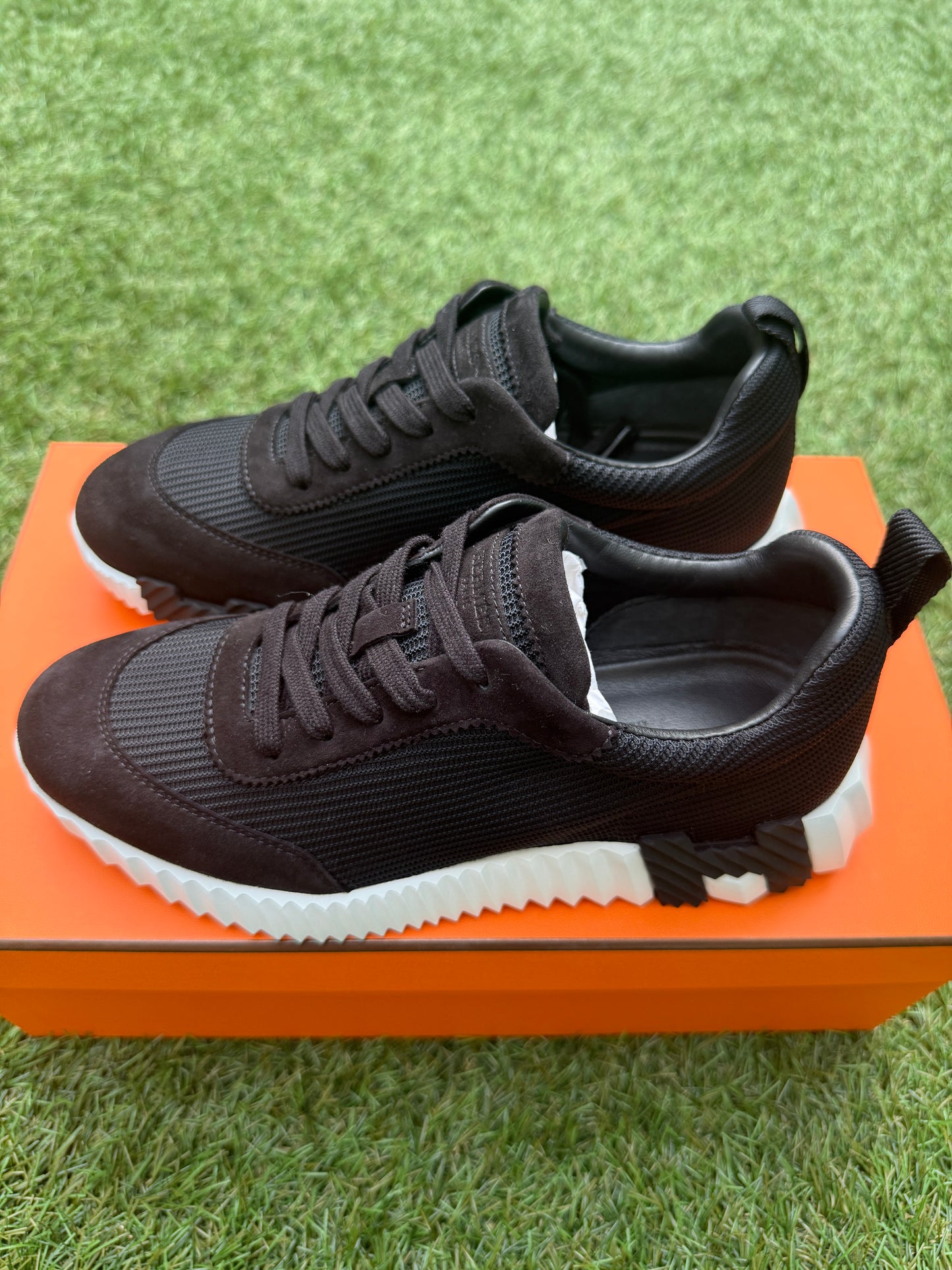 HERMES BOUNCING BLACK MESH/ SUEDE WHITE SOLE TRAINERS FASHION SNEAKERS