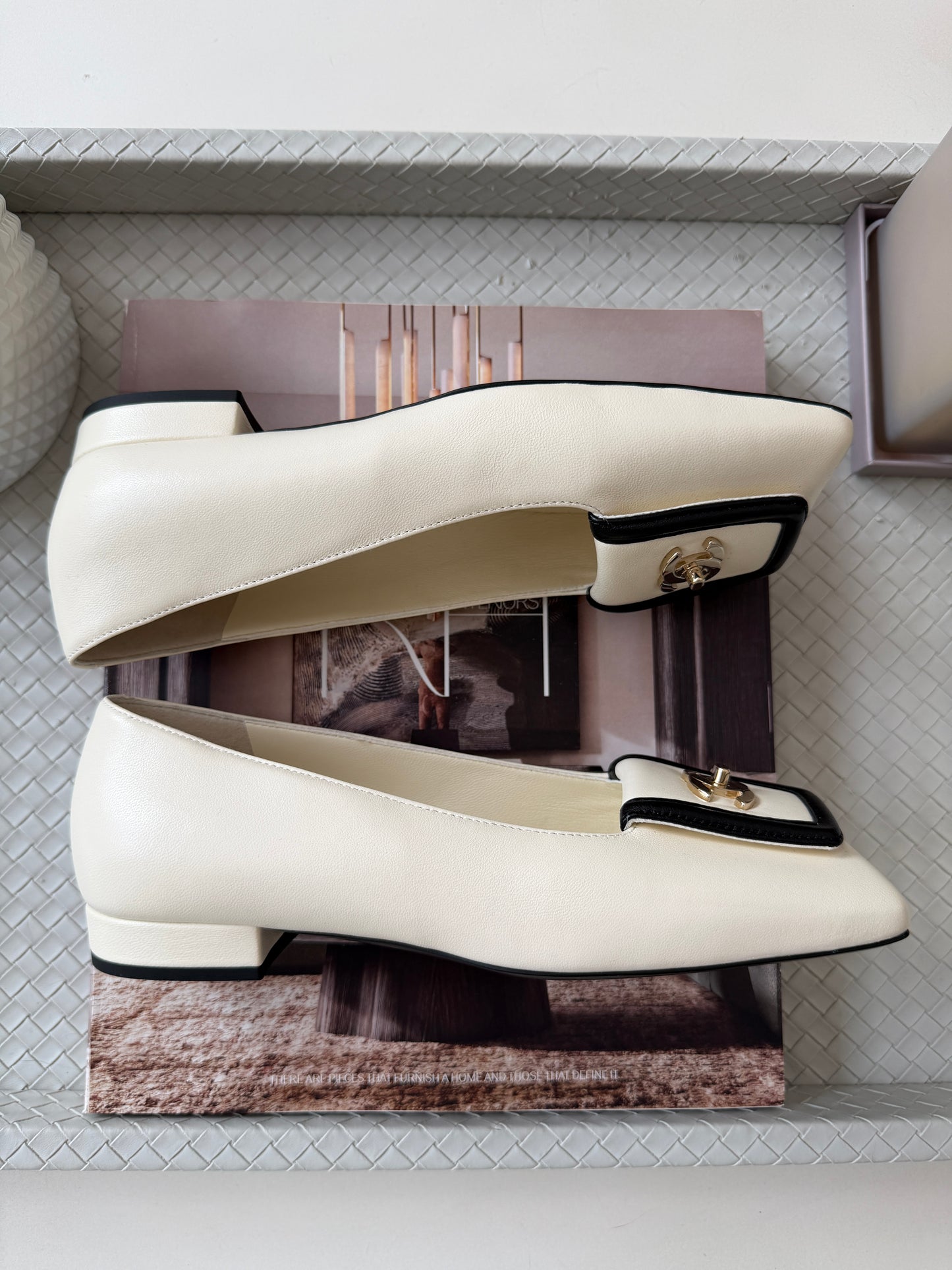 Chanel SS 26 Blazy Ivory Lambskin Square Toe CC Logo Turn-lock Ballet Flats