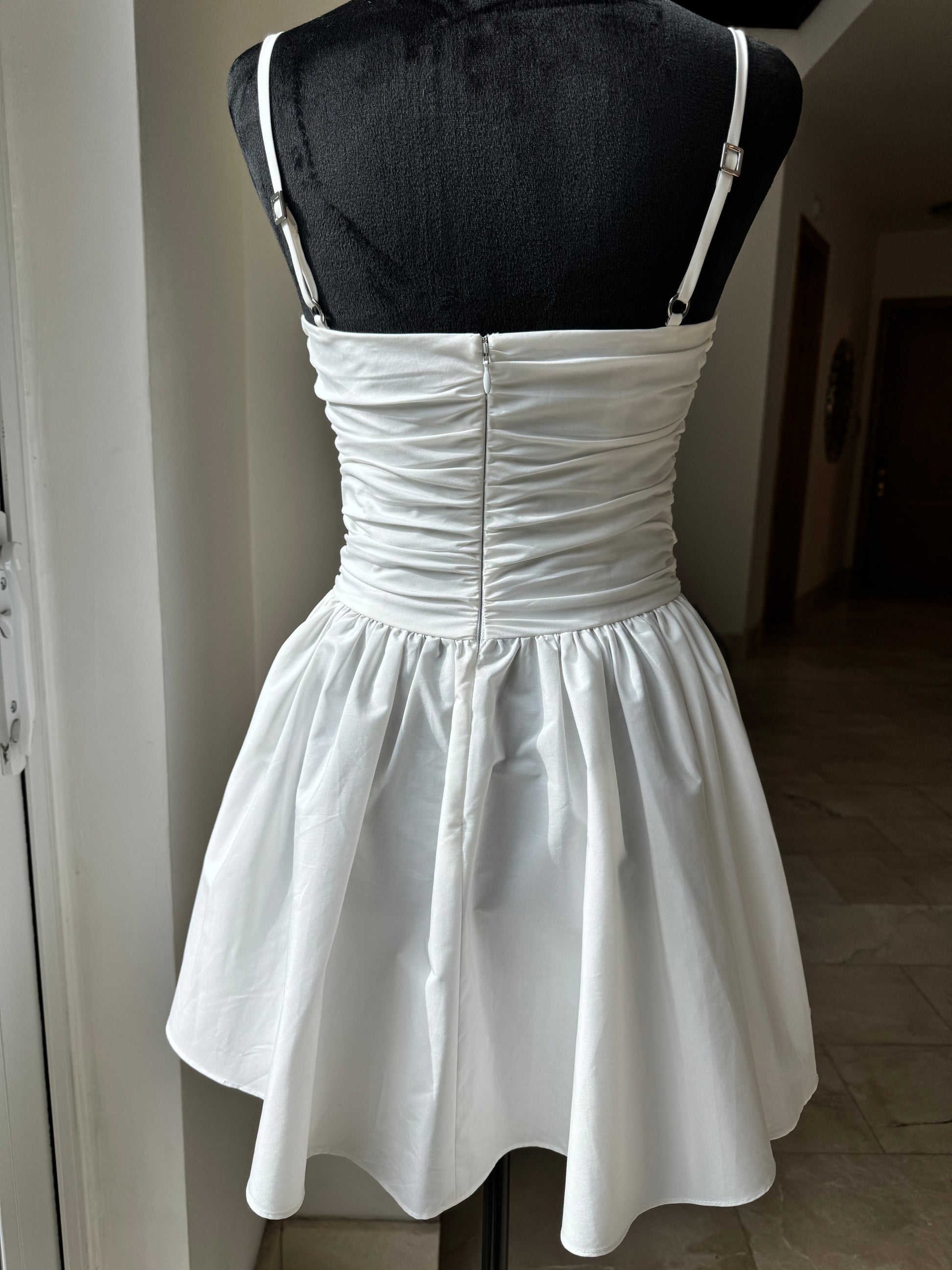 $795 Area Gold Golden Star Cut Out Poplin Gathered Cotton White Mini D Miami Lux Boutique $795 Area Gold Golden Star Cut Out Poplin Gathered Cotton White Mini D Miami Lux Boutique