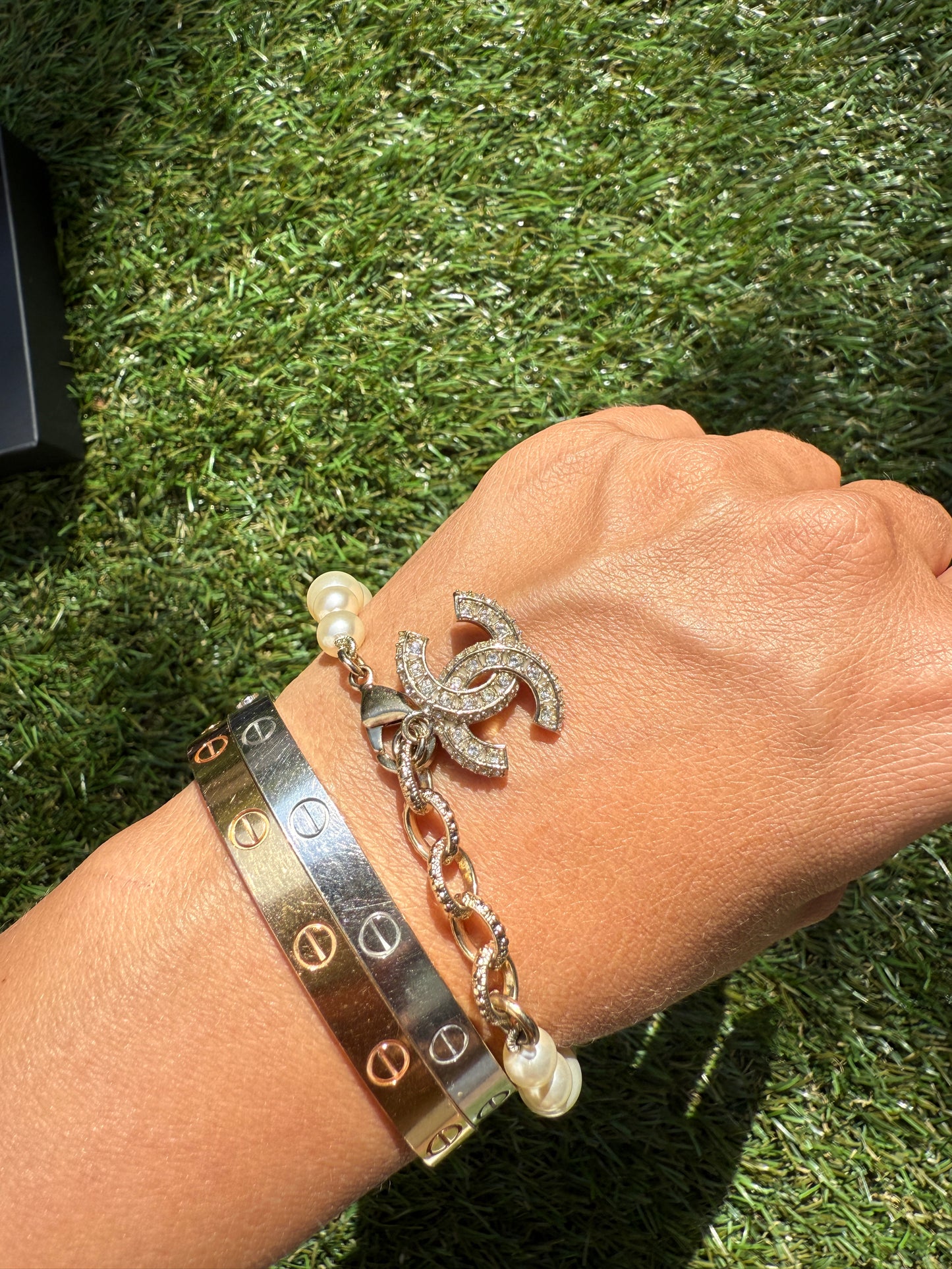 Chanel 19V Graduated Pearl Pearls Crystal Crystals CC Logo Charm Pendant Gold Tone Bracelet