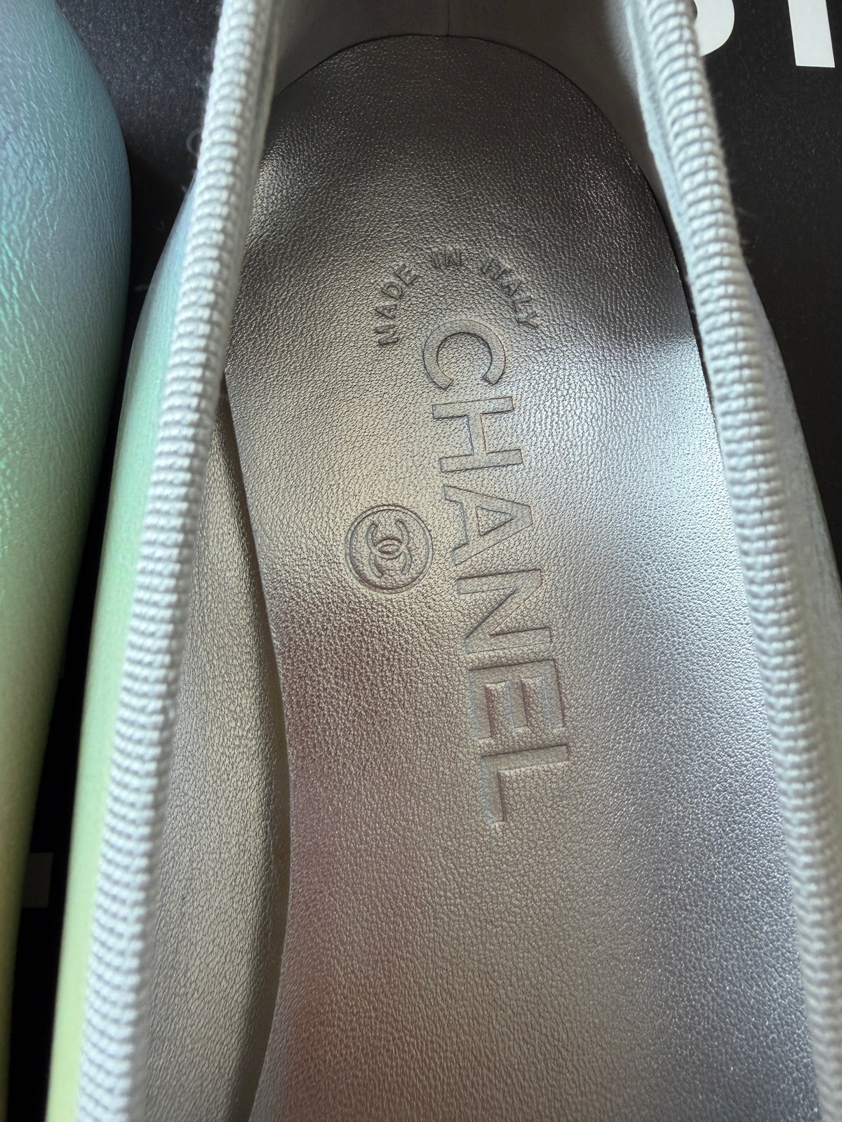 Chanel 26K Pearl White Silver Iridescent Black Cap Toe Ballet Ballerina Flats