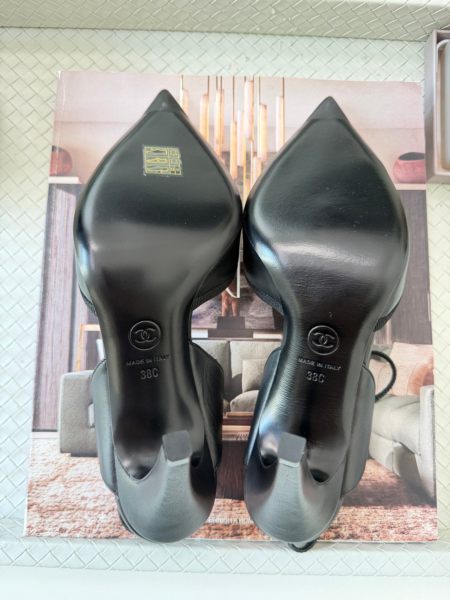 CHANEL SS 2026 BLAZY BLACK WHITE TOE LEATHER CC LOGO HEELS SHOES PUMPS SLINGBACKS