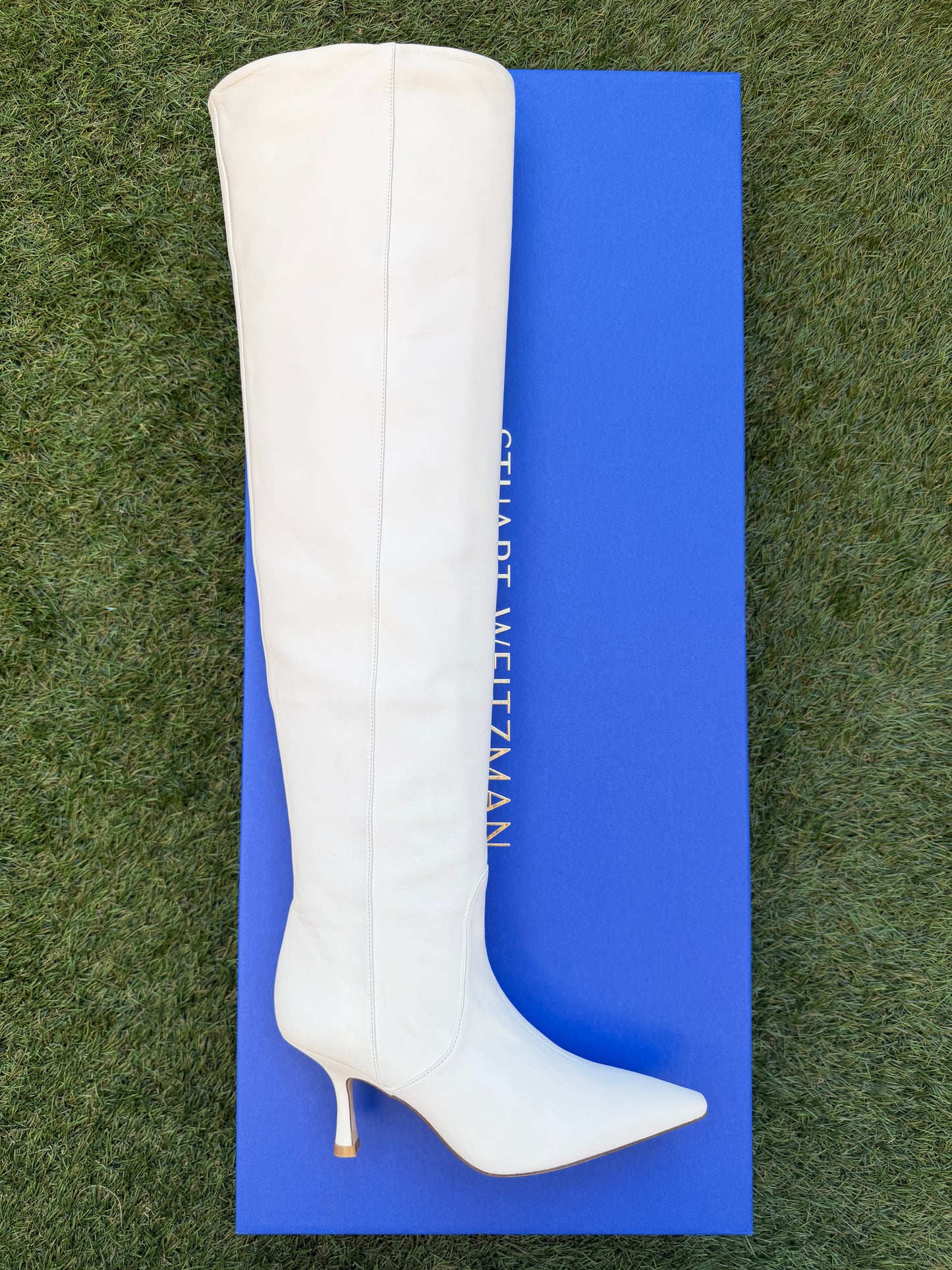 STUART WEITZMAN NAOMI NAPA LEATHER IVORY WHITE ZIP OVER KNEE BOOTS WIDE CALF BOOT