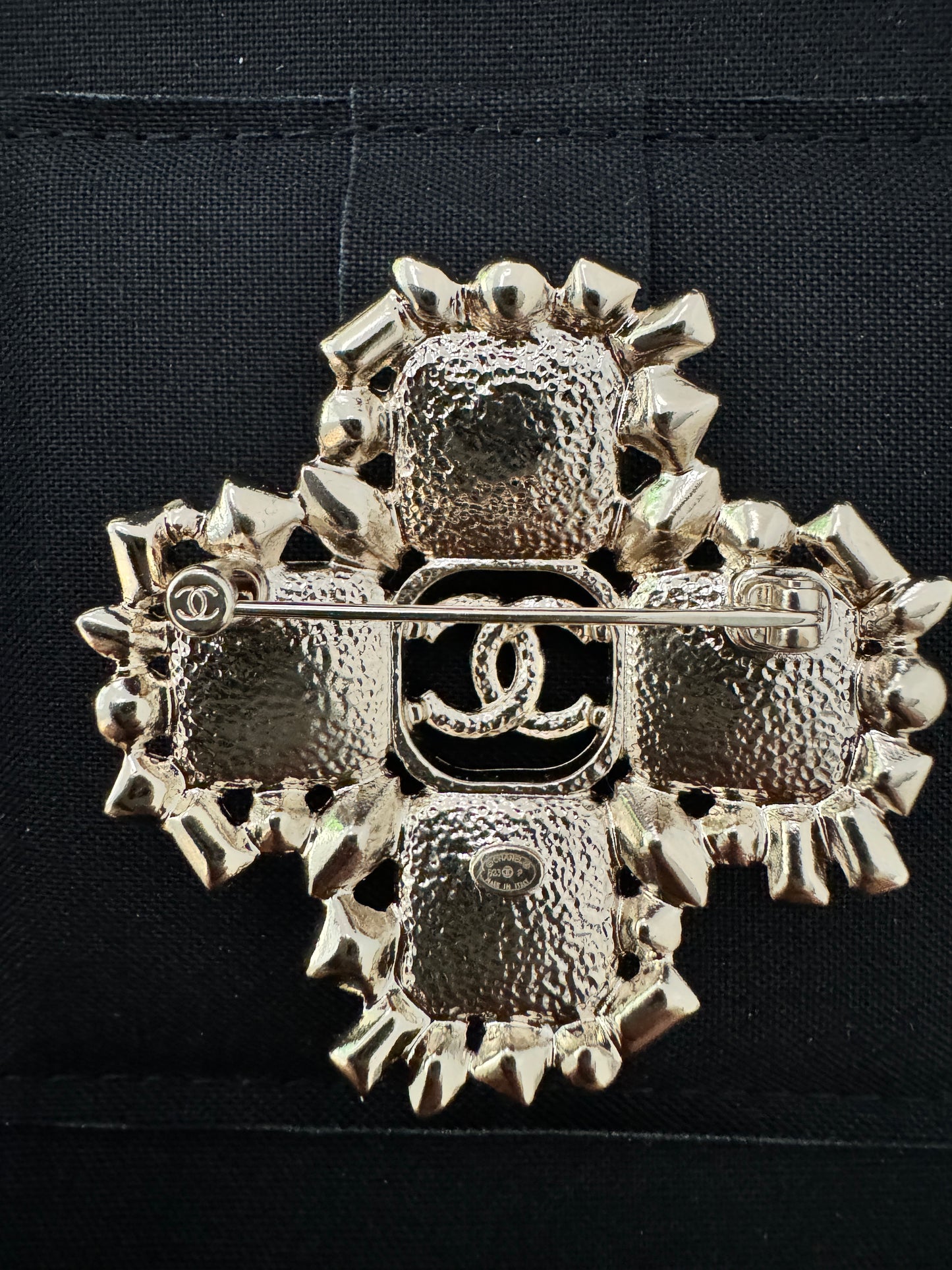 CHANEL CC 23P LARGE CLASSIC CROSS SHIELD BADGE BROOCH GOLD GRAY BLACK CRYSTALS