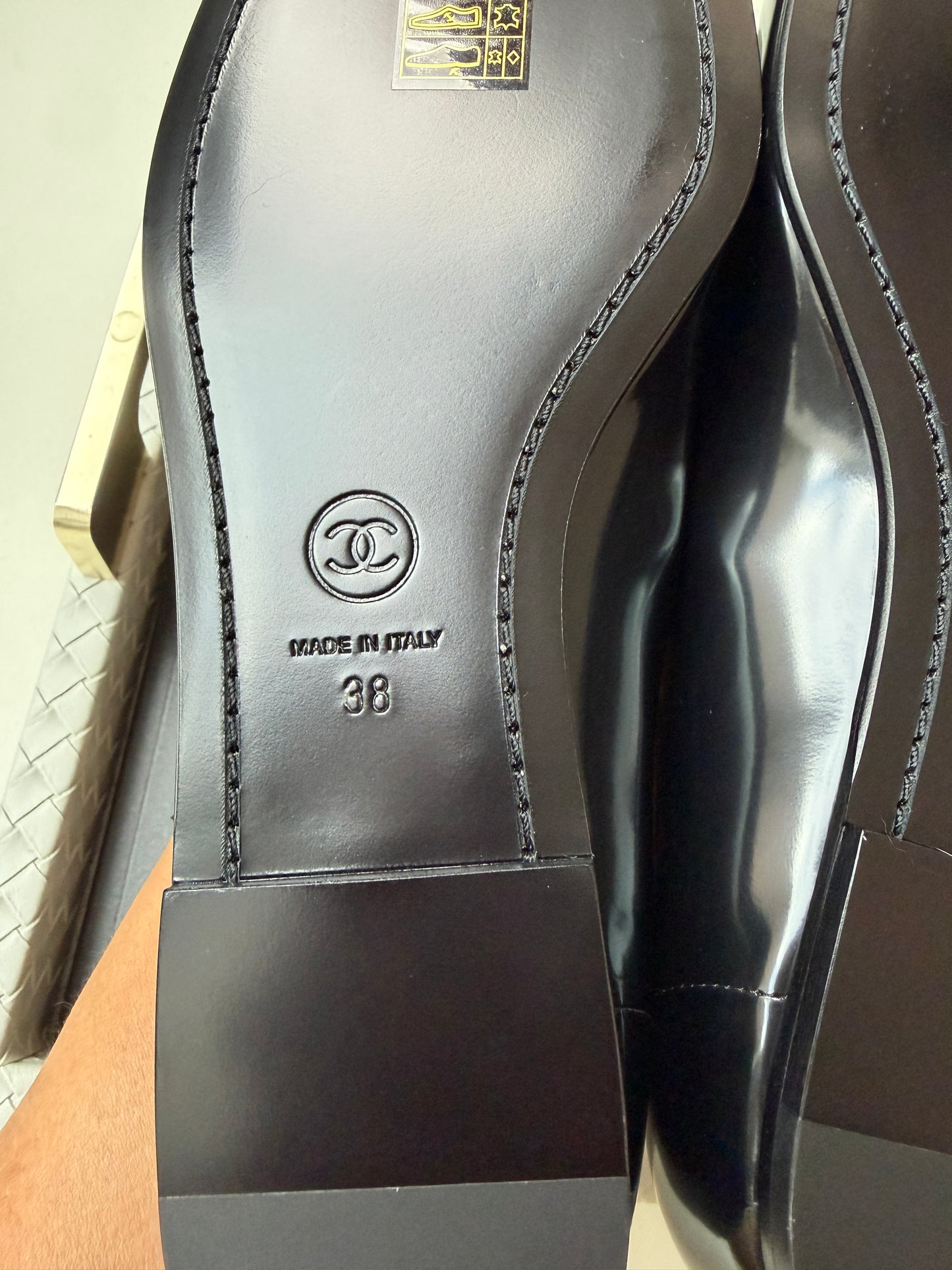CHANEL F/W 2026 BLACK SHINY CALFSKIN LEATHER LOAFERS SQUARE TOE BLAZY FLATS