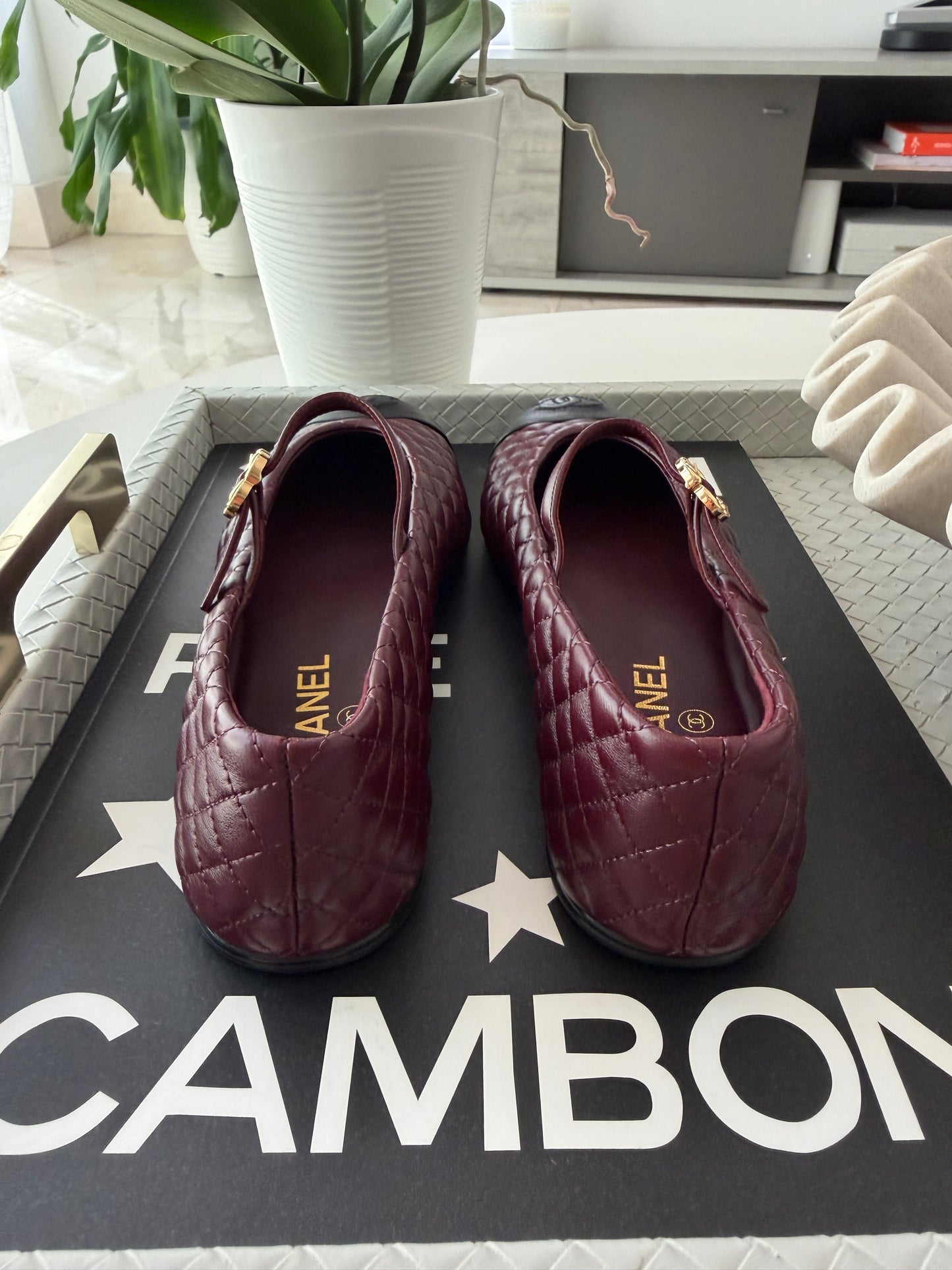 CHANEL CC LOGO BURGUNDY LEATHER MARYJANE BALLET BALLERINA FLATS SHOES GOLD BUCKLE QUILTED BLACK CAP TOE