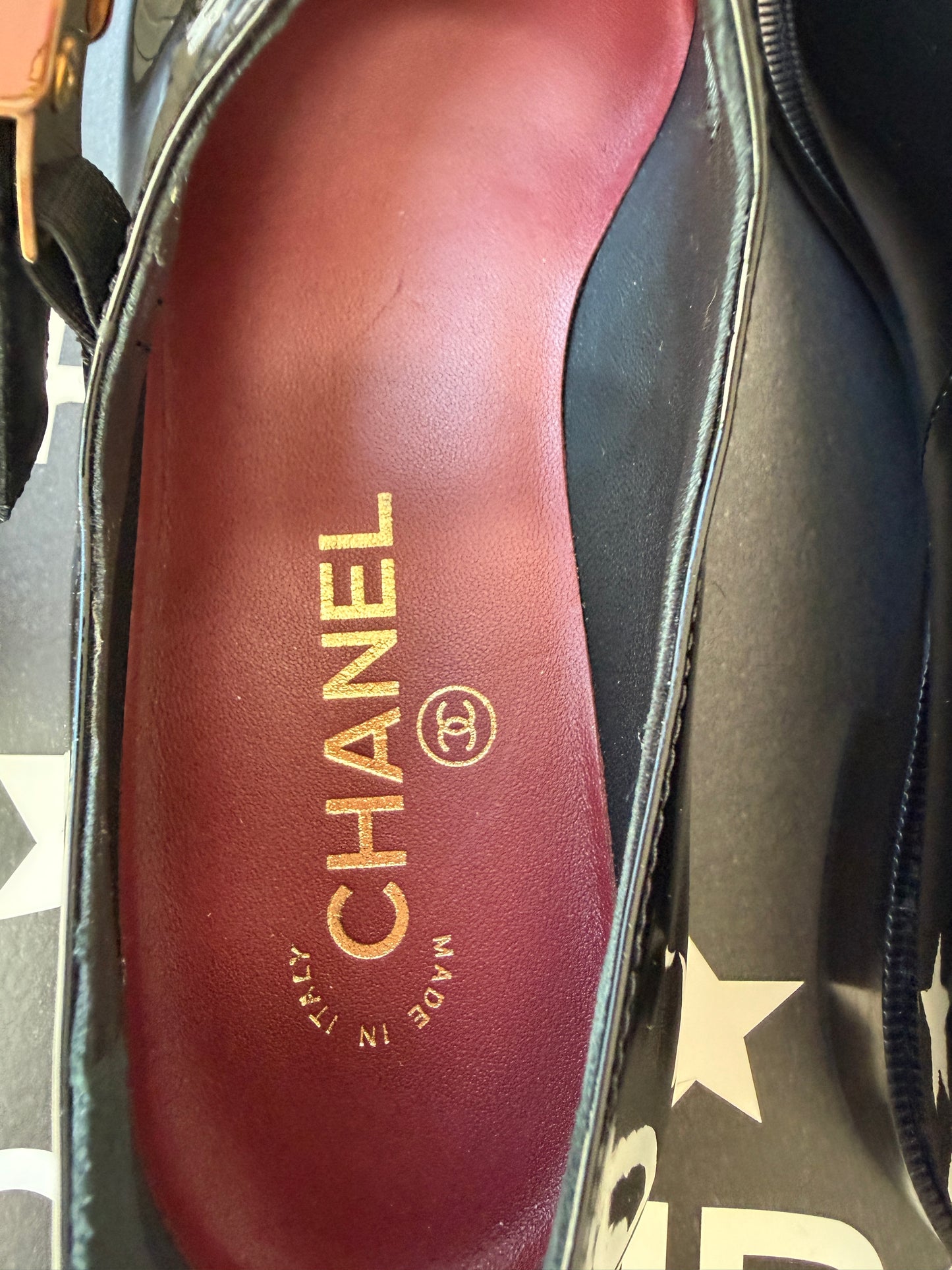 CHANEL 26B BLACK PATENT LEATHER MARYJANES GOLD CC LOGO ADJUSTABLE LOCK FLATS