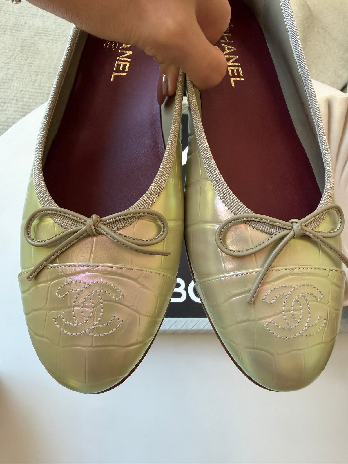 Chanel 26K Yellow Crocodile Croc Embossed Iridescent Cap Toe Ballet Flats